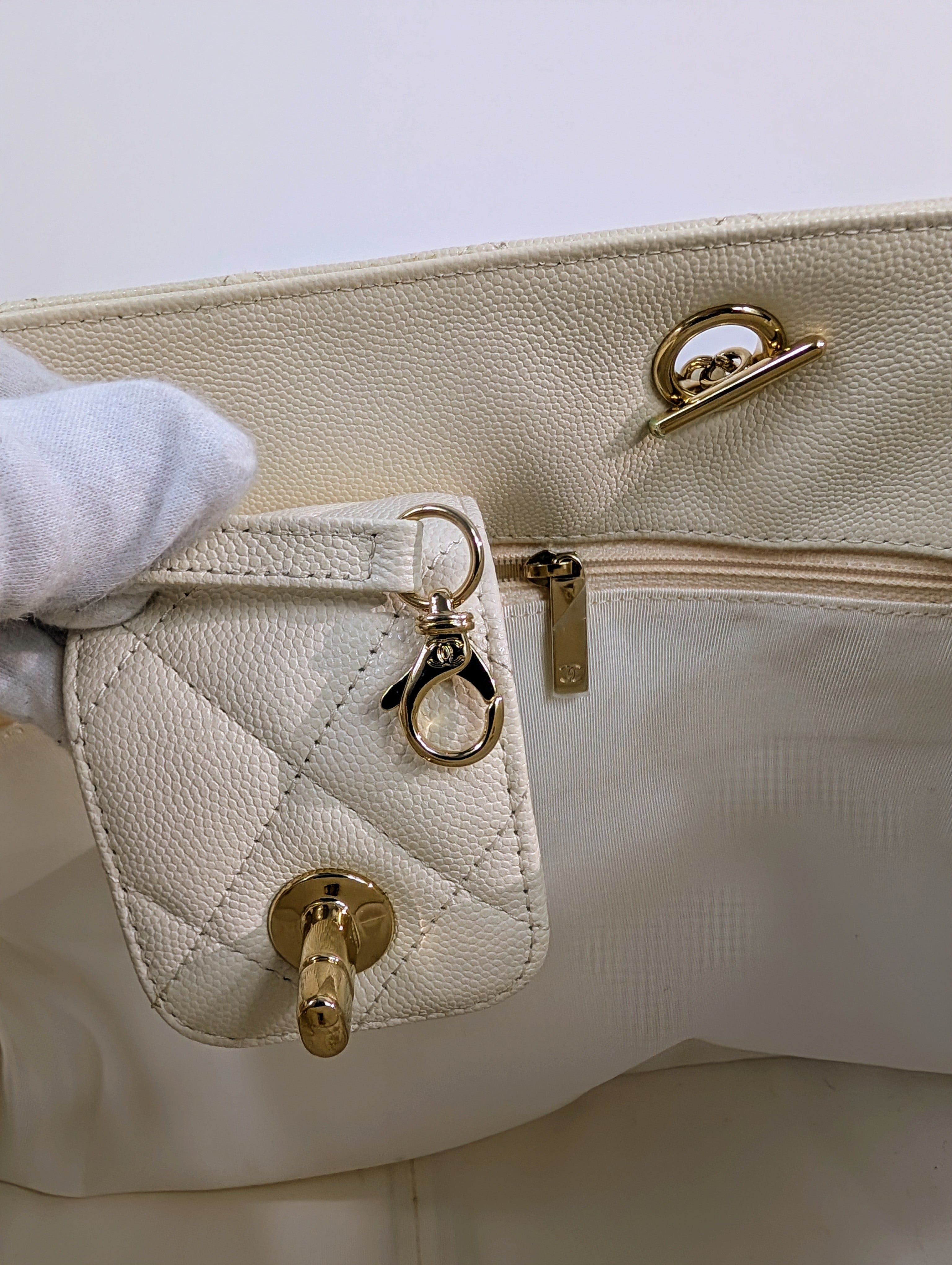 Chanel White Classic Shopping Tote (GST successor) Turnlock Bag