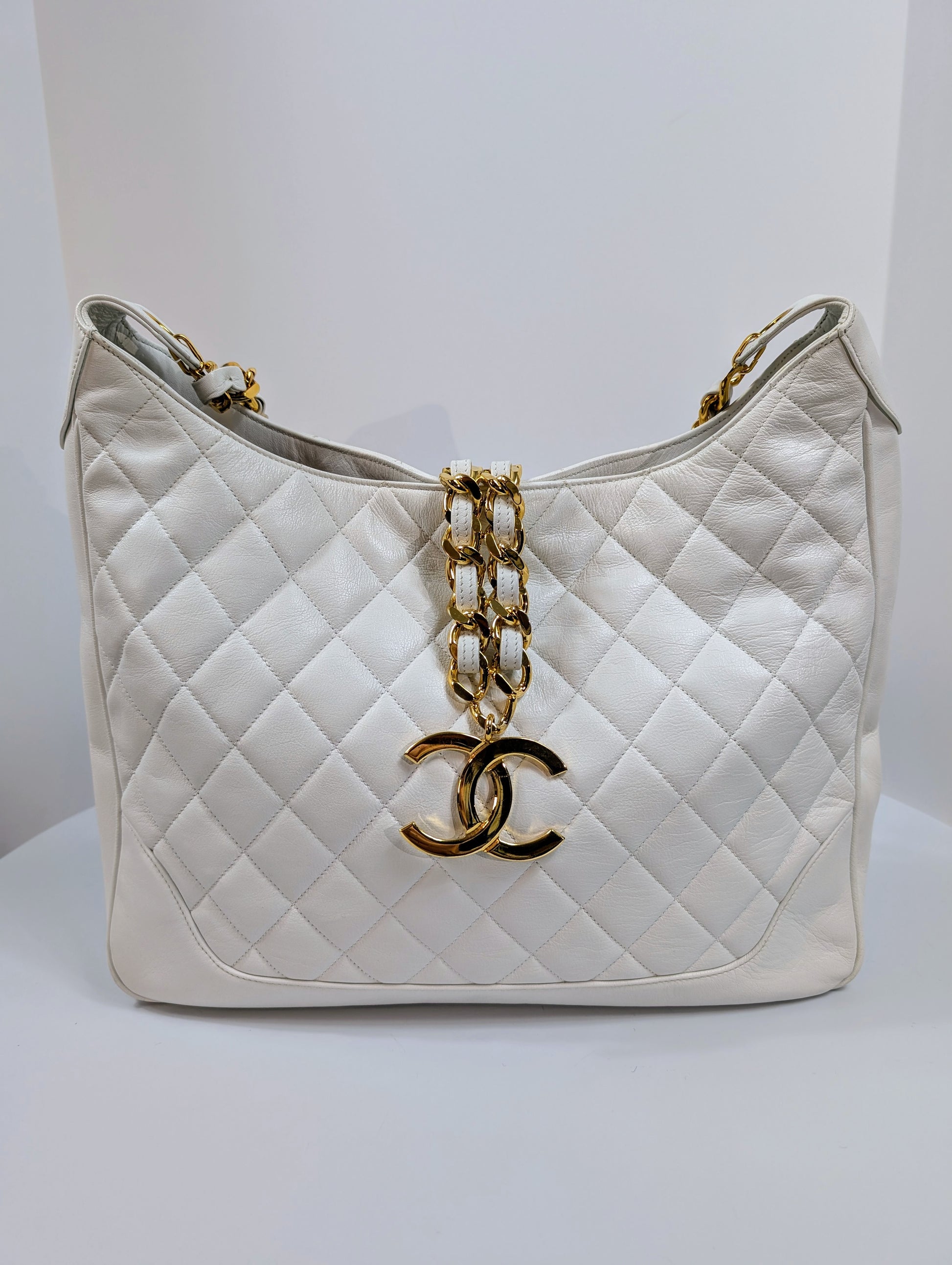 Chanel Rare Vintage White Quilted Lambskin Large Hobo Tote 24k GHW