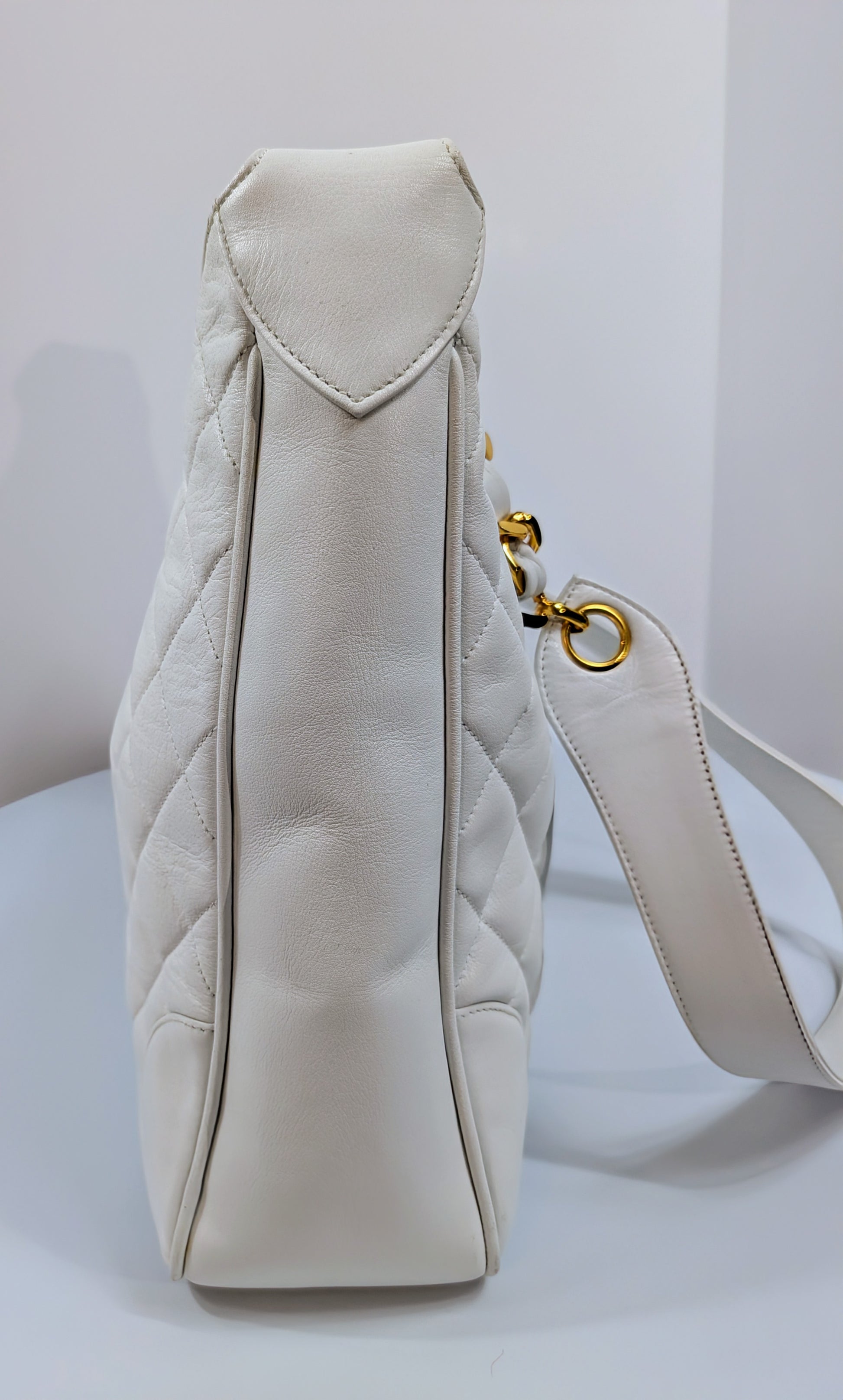 Chanel Rare Vintage White Quilted Lambskin Large Hobo Tote 24k GHW