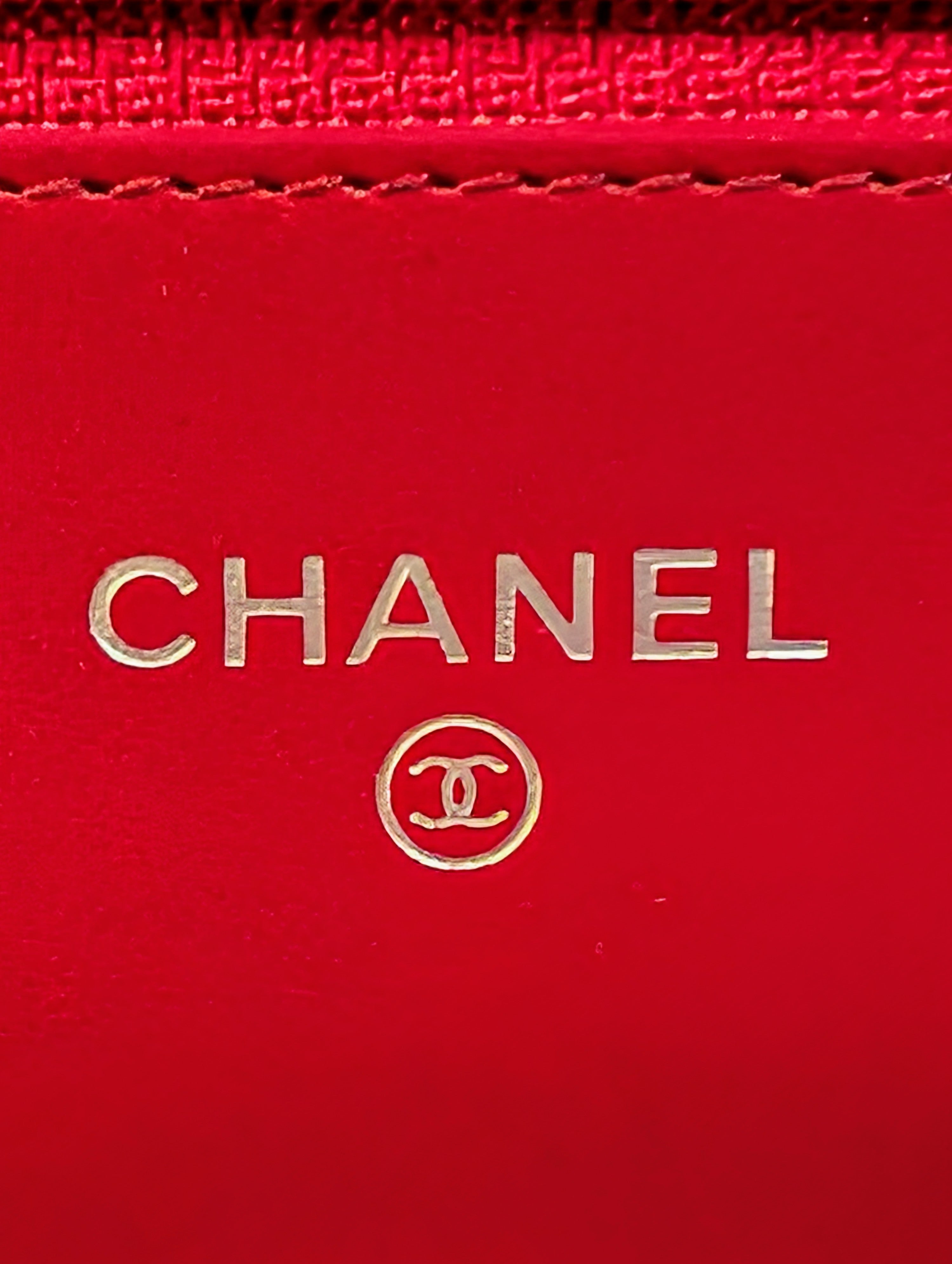 Chanel Red Stitched Logo Wallet on Chain (WOC)