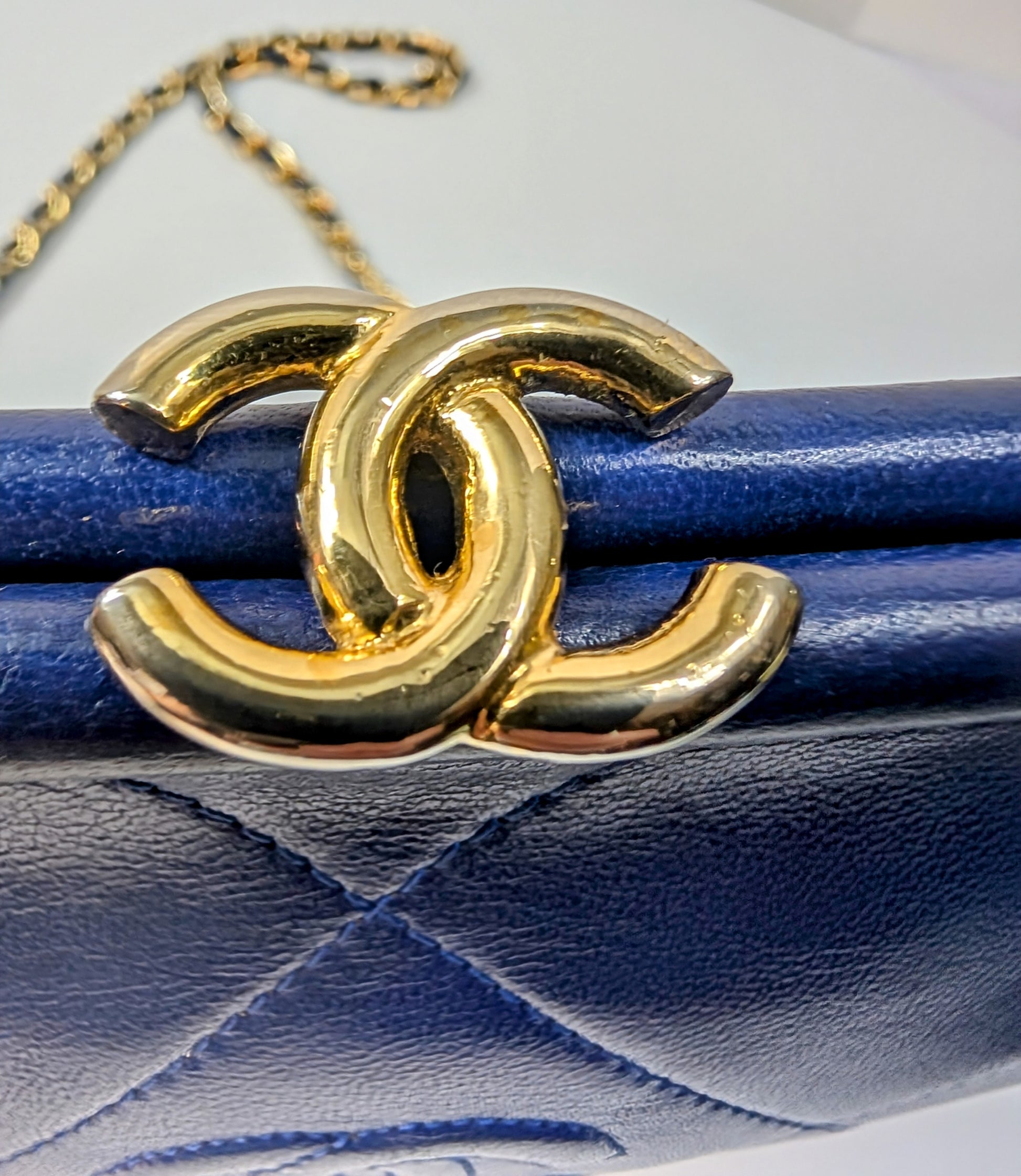 Chanel Vintage Blue Quilted Lambskin Kisslock Tassel Clutch