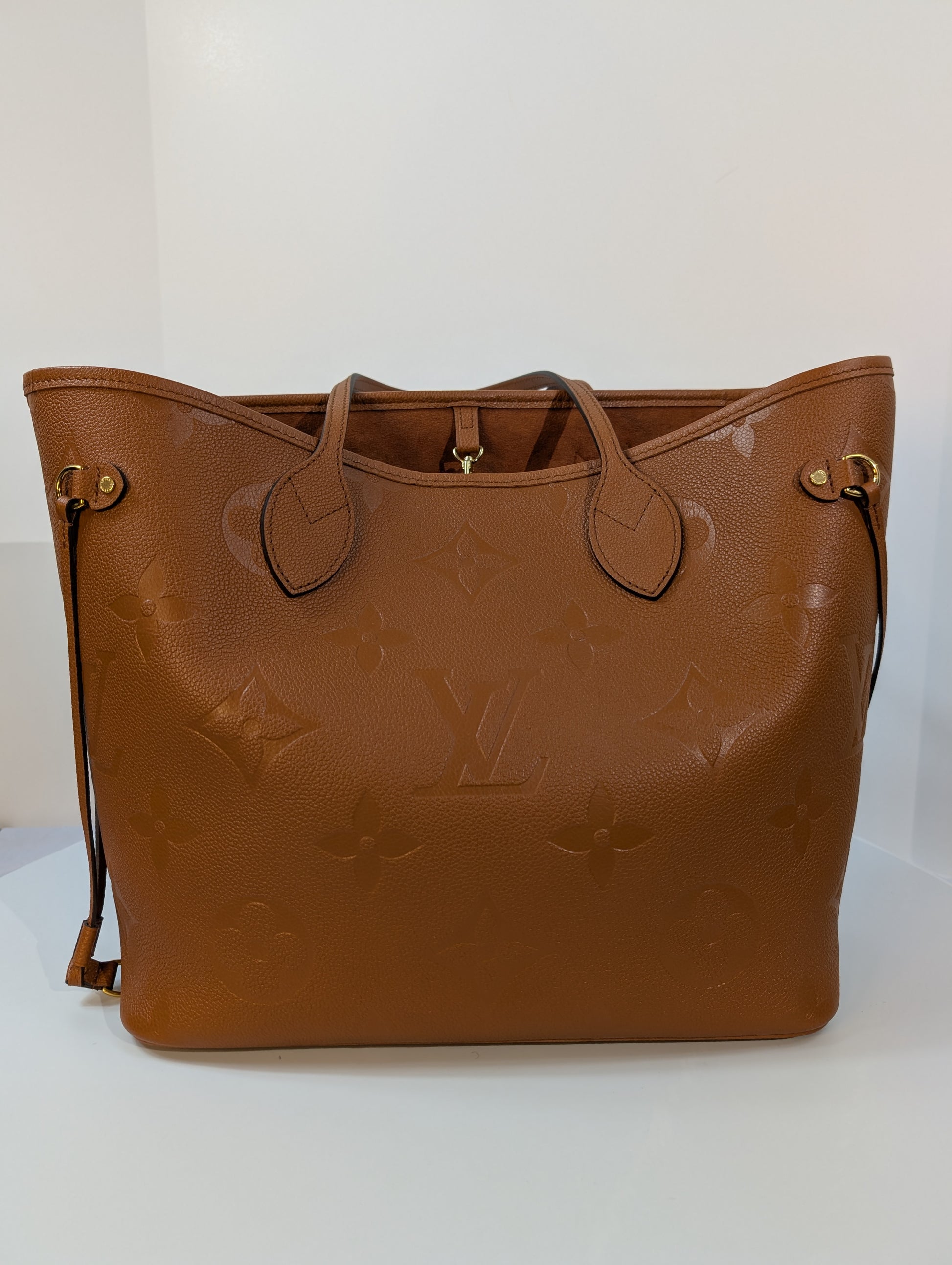 Louis Vuitton Neverfull MM in Monogram Empreinte Leather