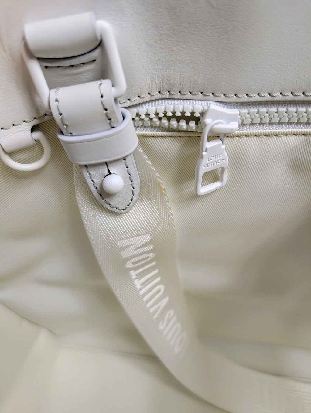 Louis Vuitton White Spring-Summer 2023 Men's Collection Neo Tote
