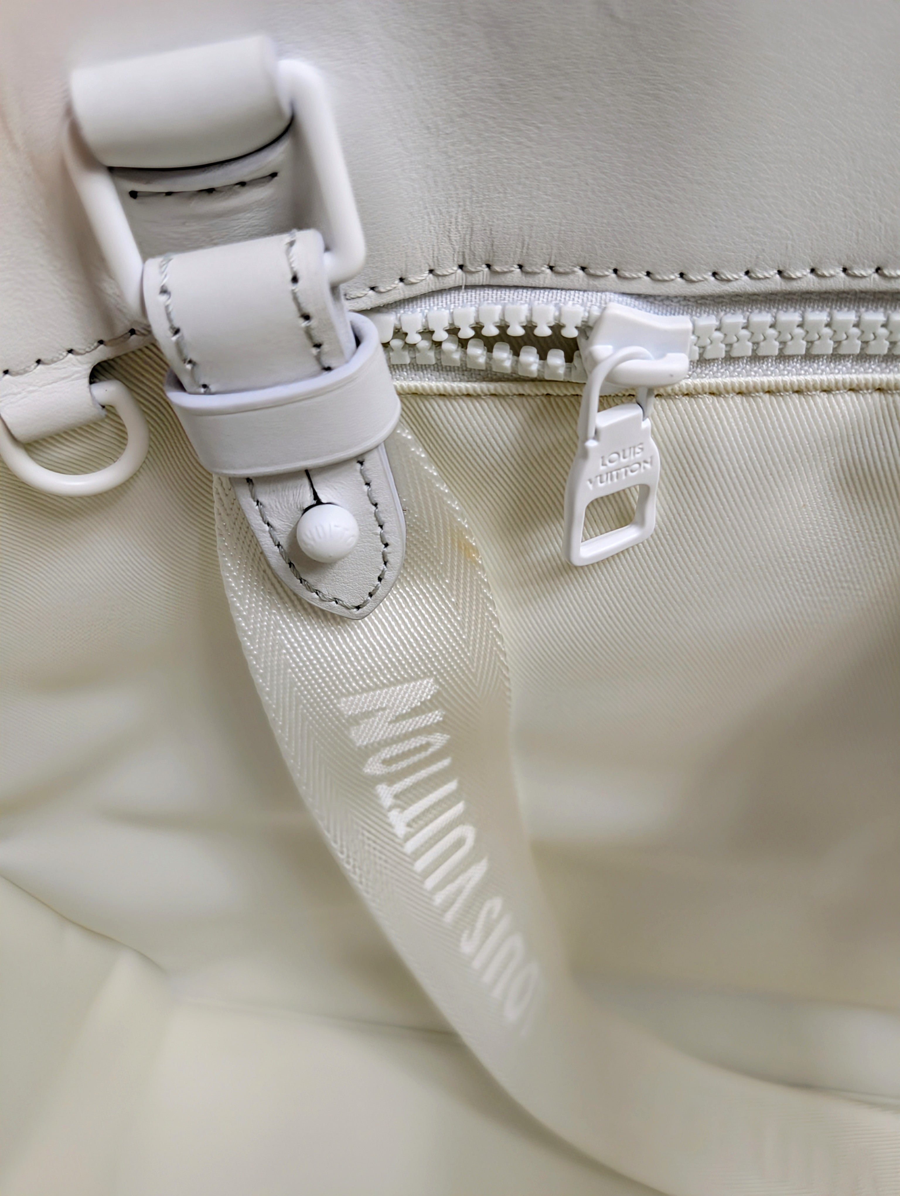 Louis Vuitton White Spring-Summer 2023 Men's Collection Neo Tote