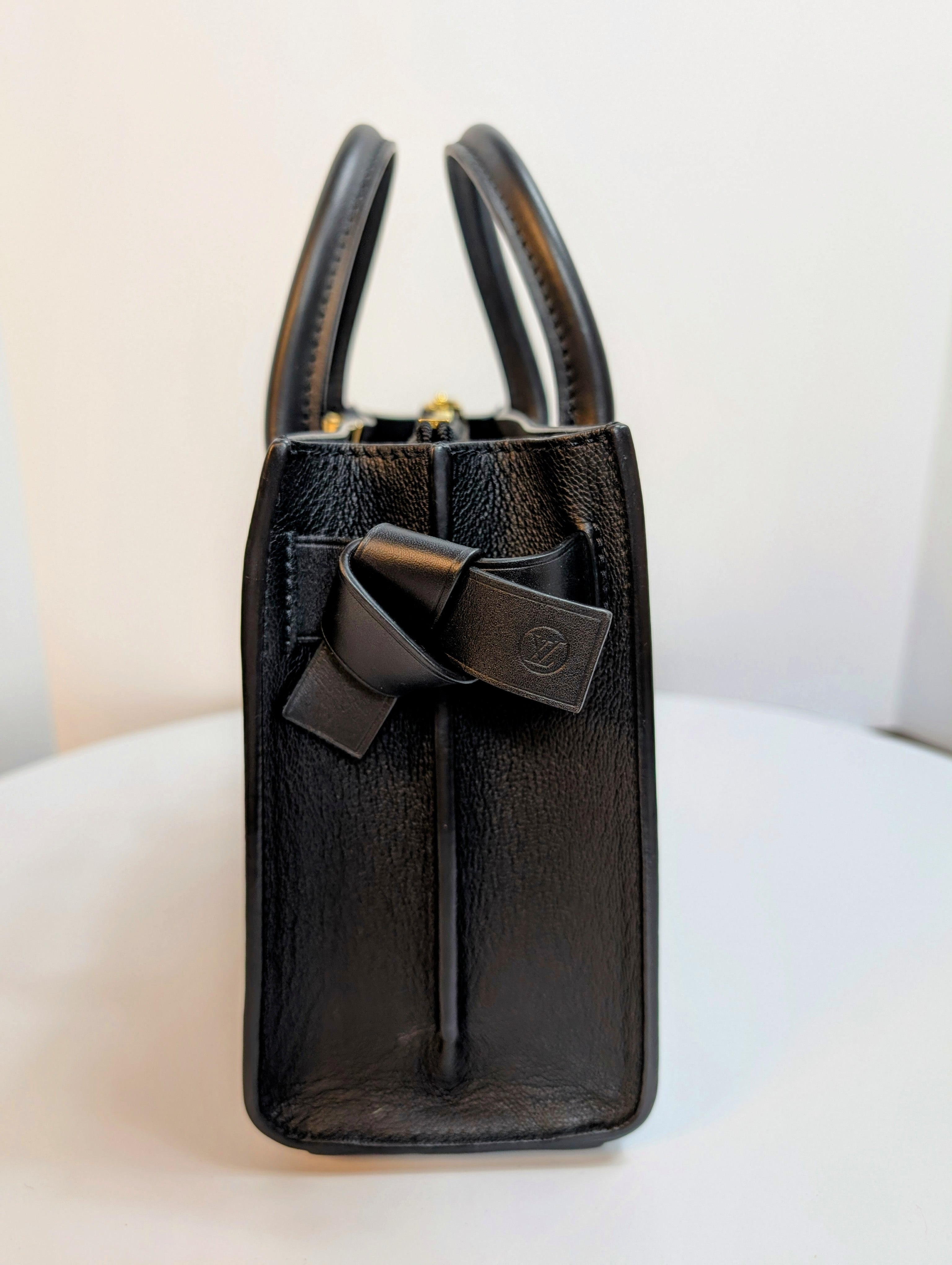 Louis Vuitton Black "Very" Tote BB Noir Monogram BB Handbag