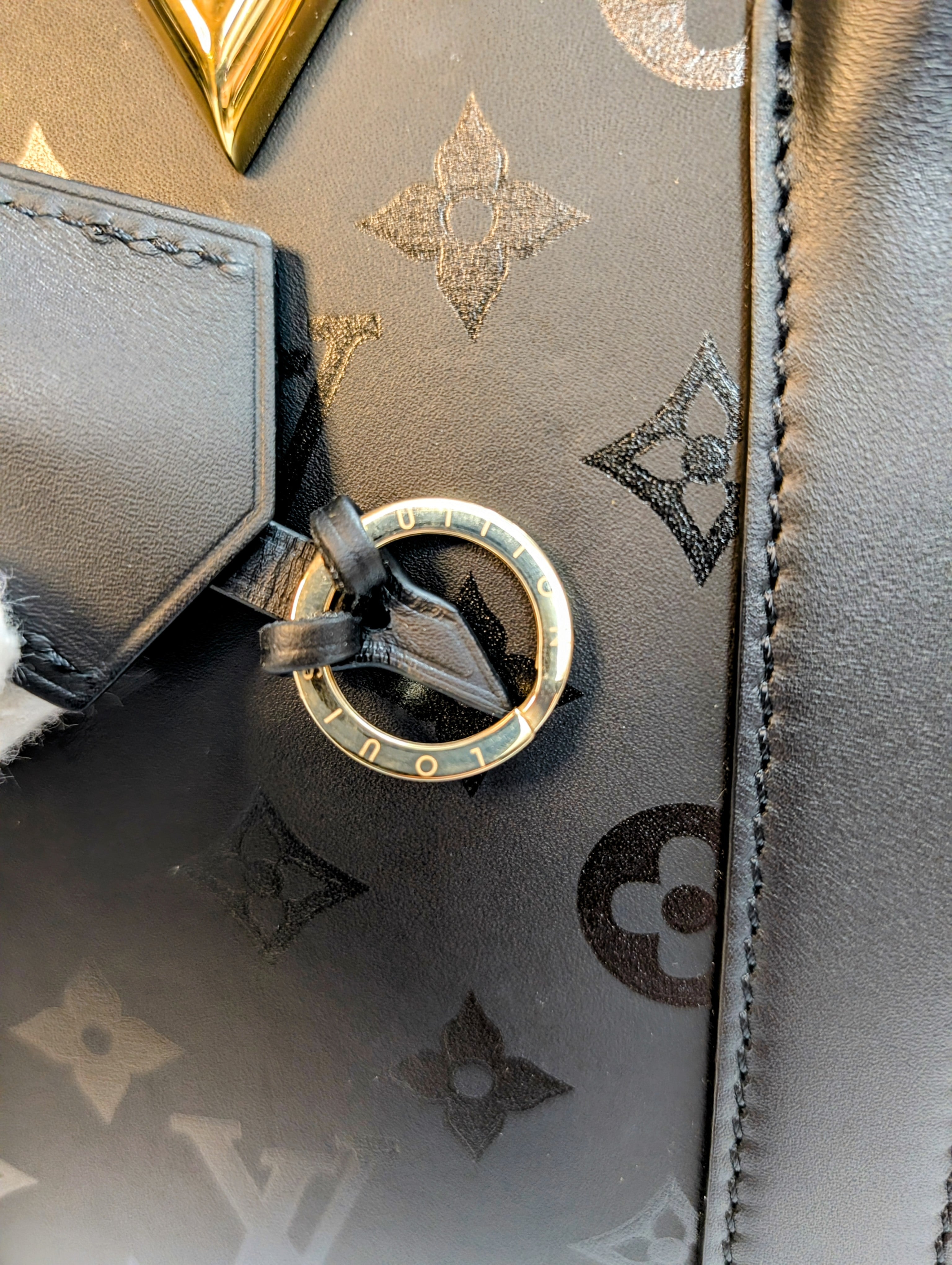 Louis Vuitton Black "Very" Tote BB Noir Monogram BB Handbag