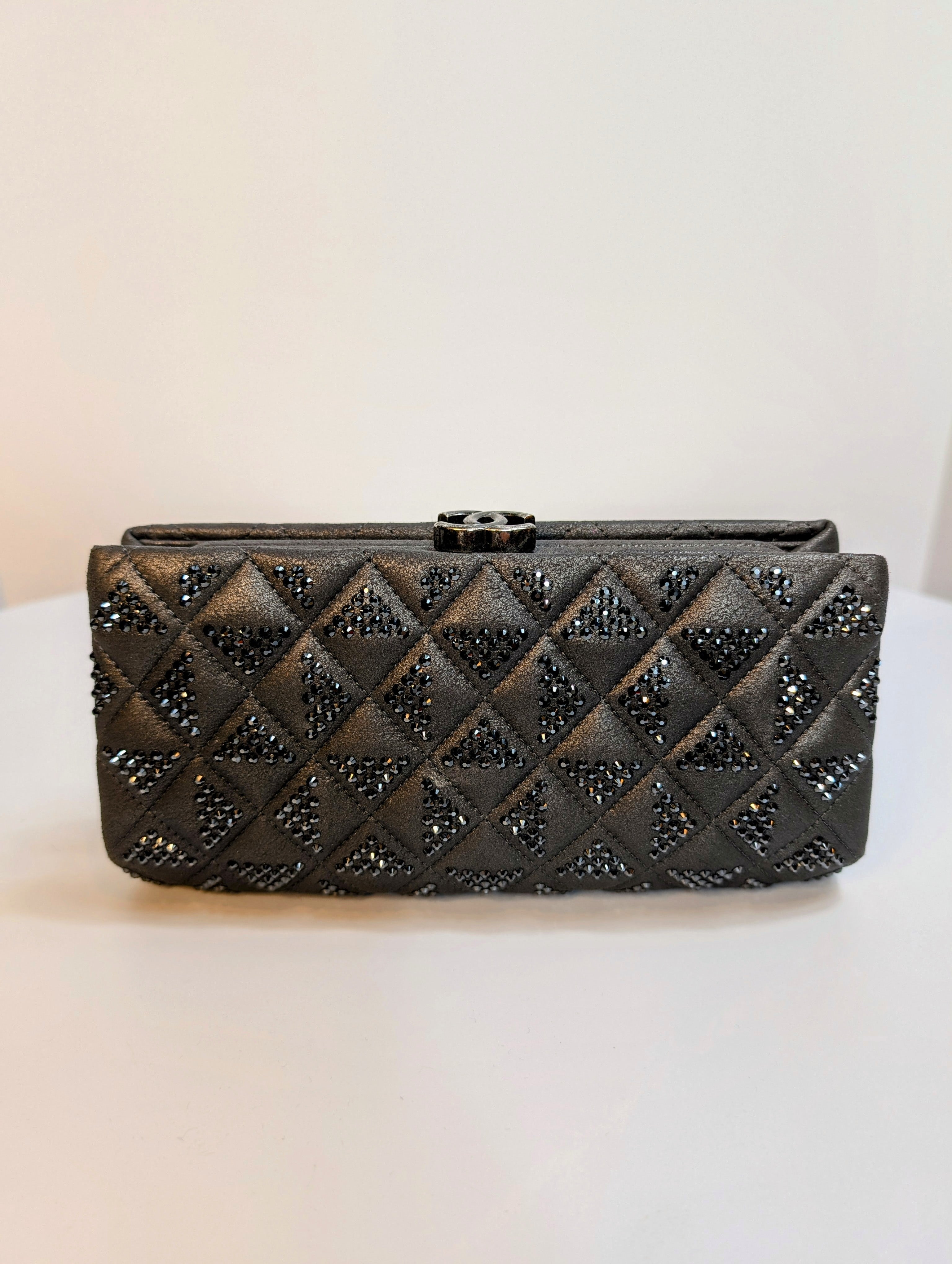 Chanel Gunmetal Iridescent Diamond-Quilted Clutch