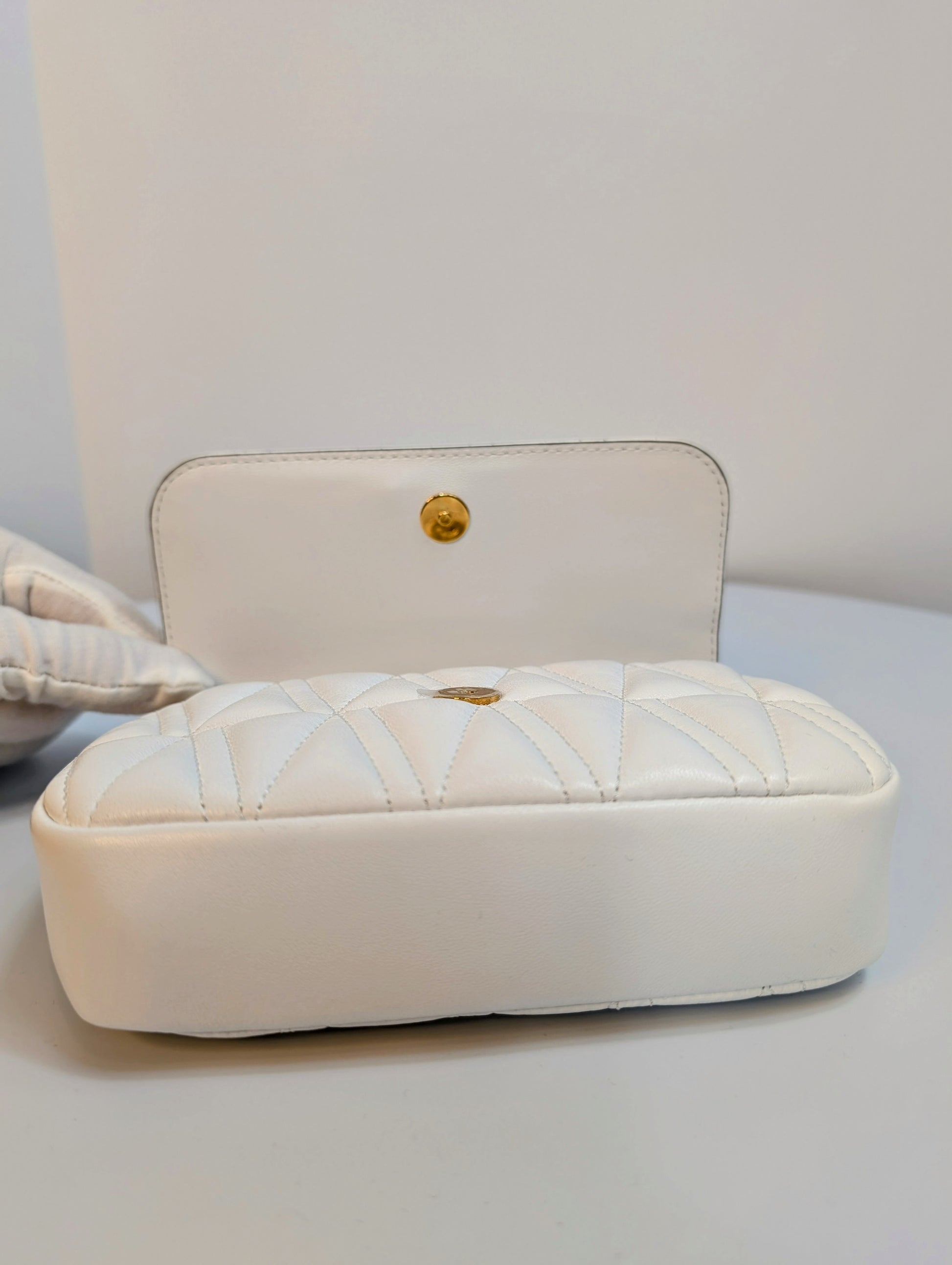 Versace White Virtus Quilted Chain Wallet on Chain (WOC)