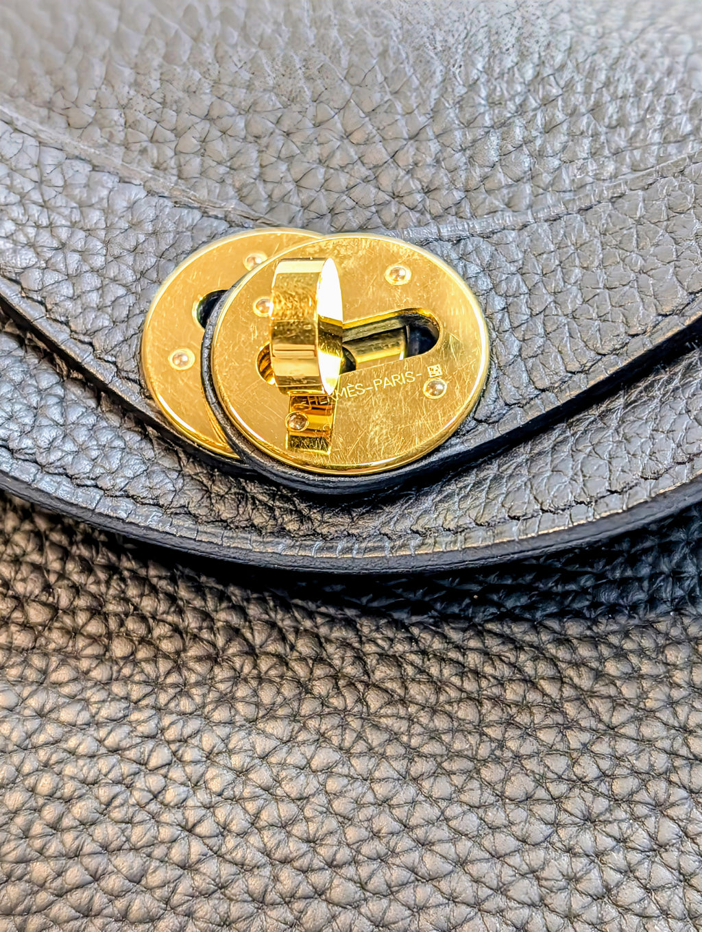 Hermes Black Taurillon Clemence Leather Lindy 26