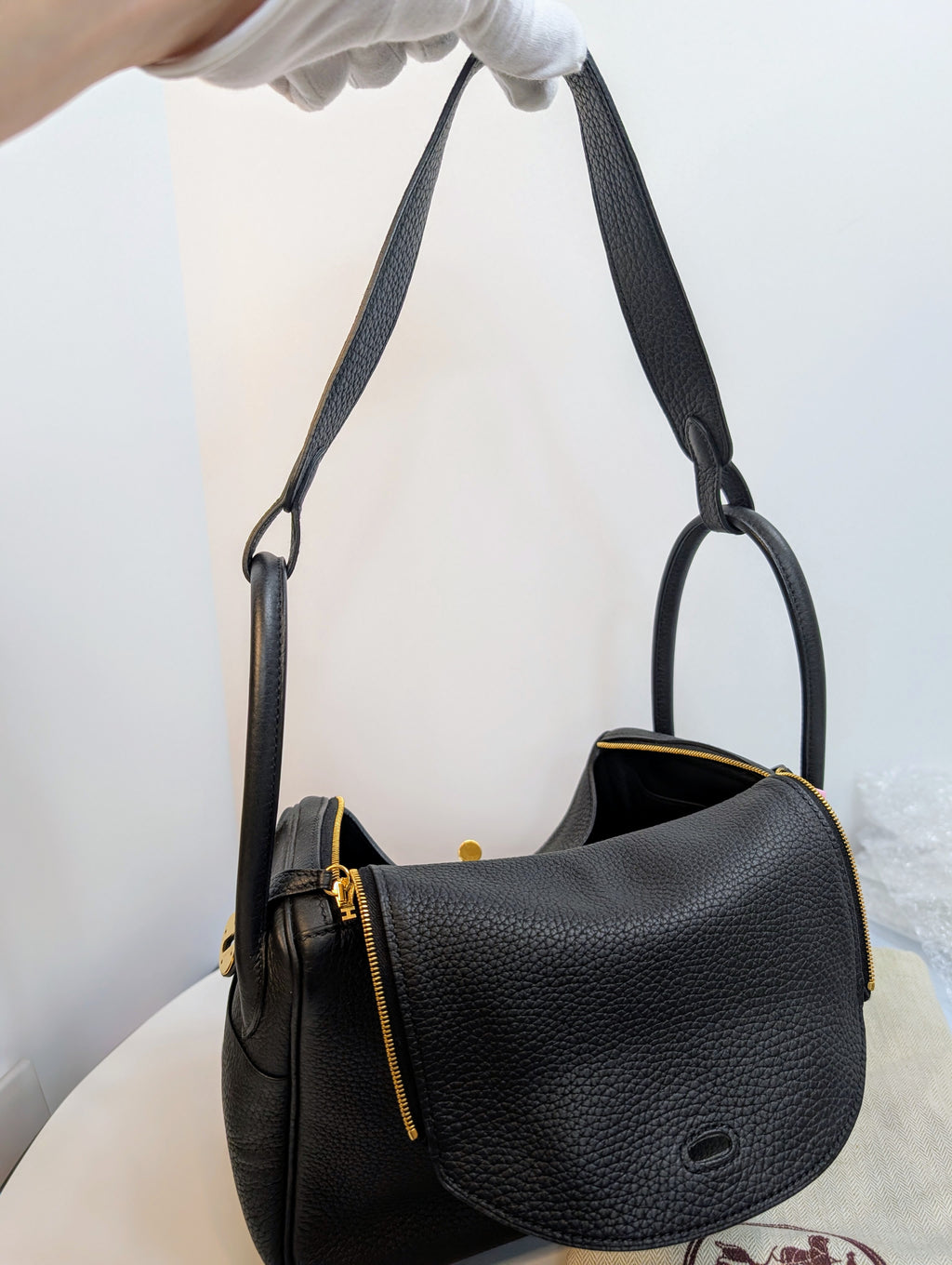 Hermes Black Taurillon Clemence Leather Lindy 26