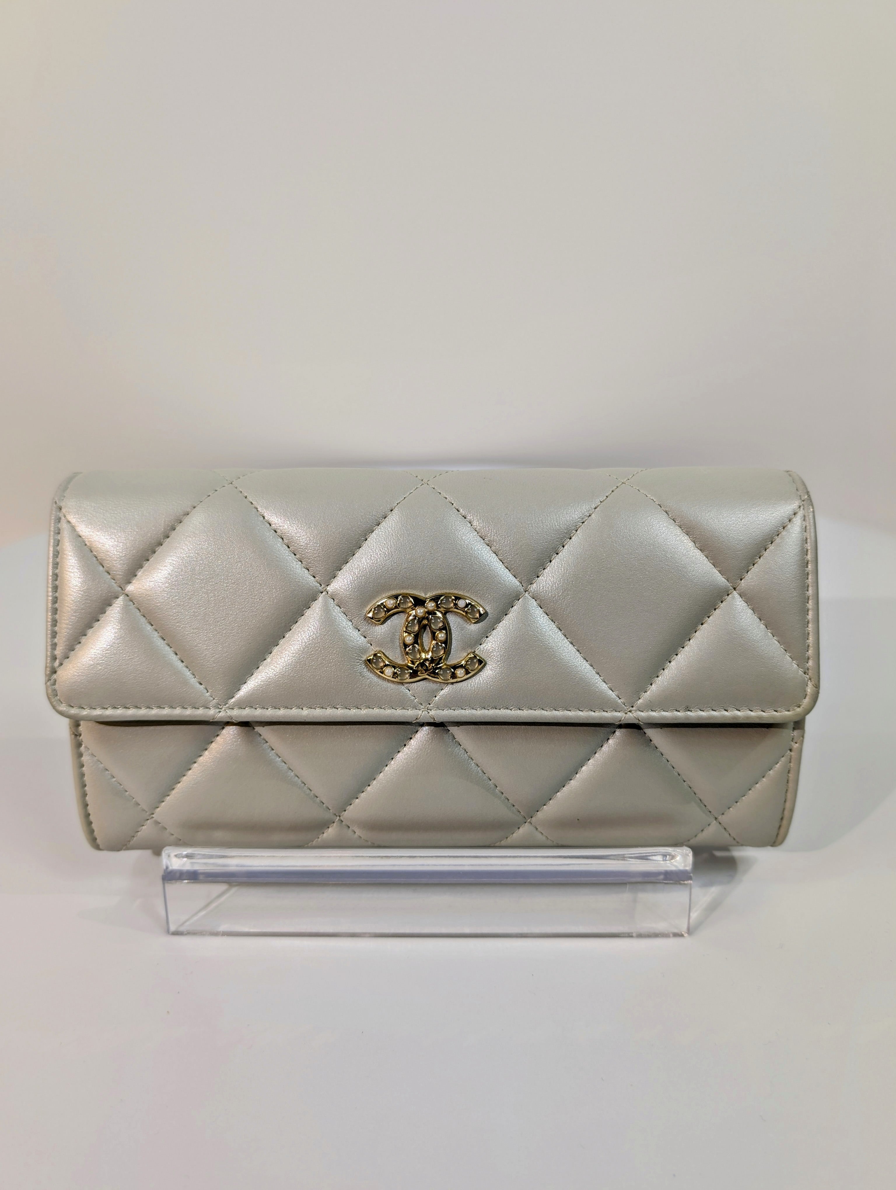 Chanel 19 Long Flap Lambskin in Lustrous Iriescent Silver Clutch