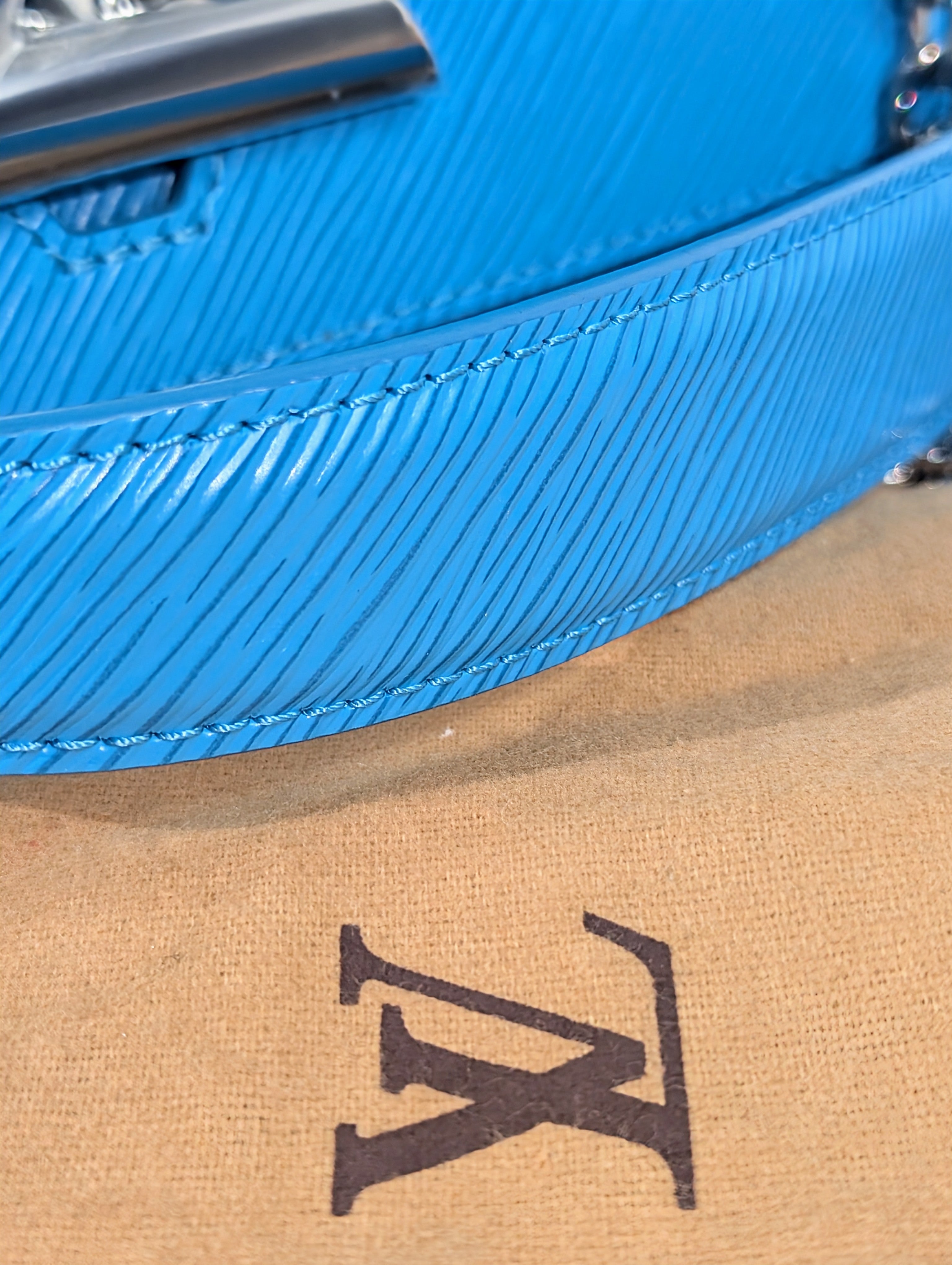 Louis Vuitton Cyan Blue Twist MM Bag in Epi Leather