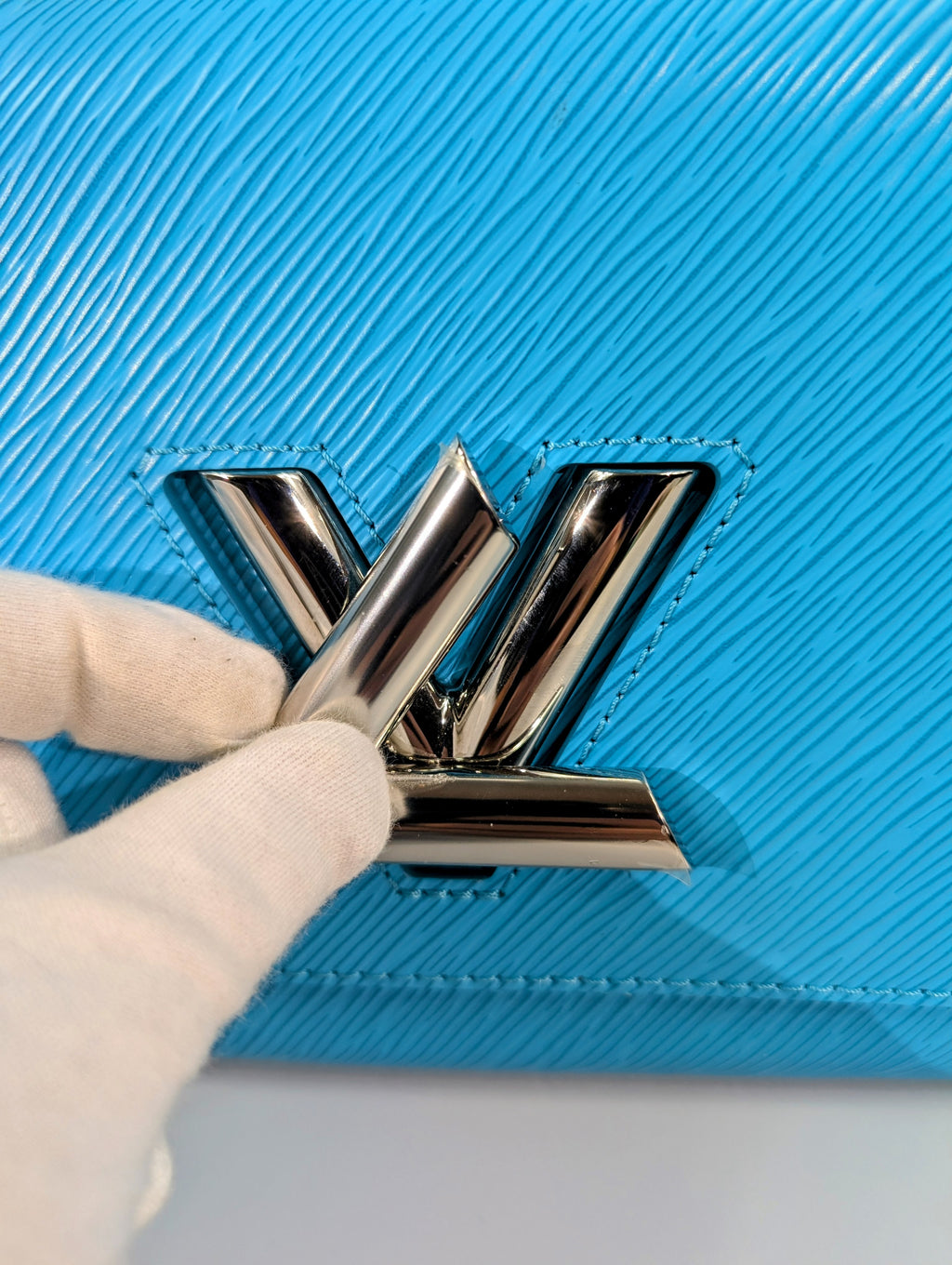 Louis Vuitton Cyan Blue Twist MM Bag in Epi Leather