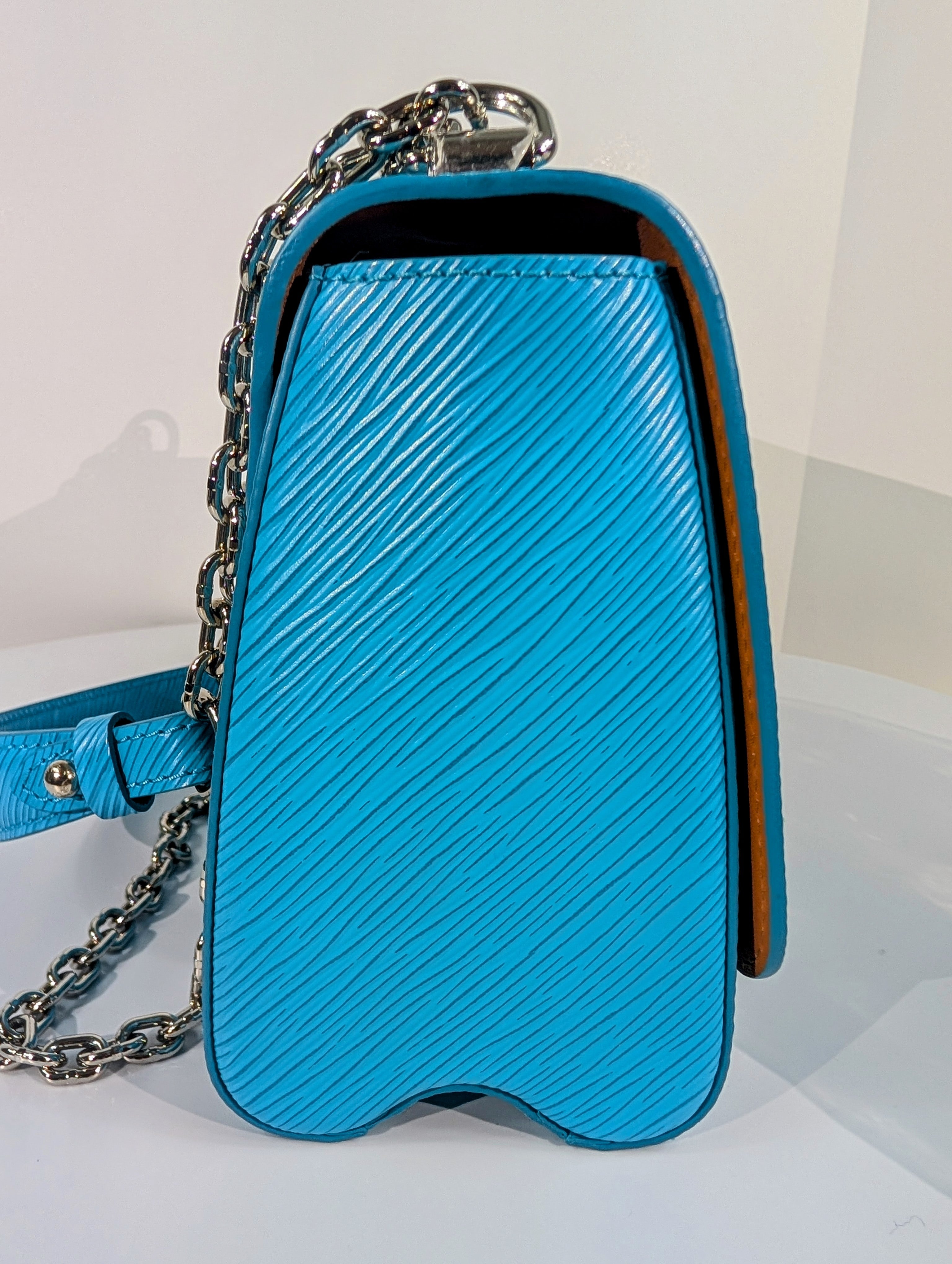 Louis Vuitton Cyan Blue Twist MM Bag in Epi Leather