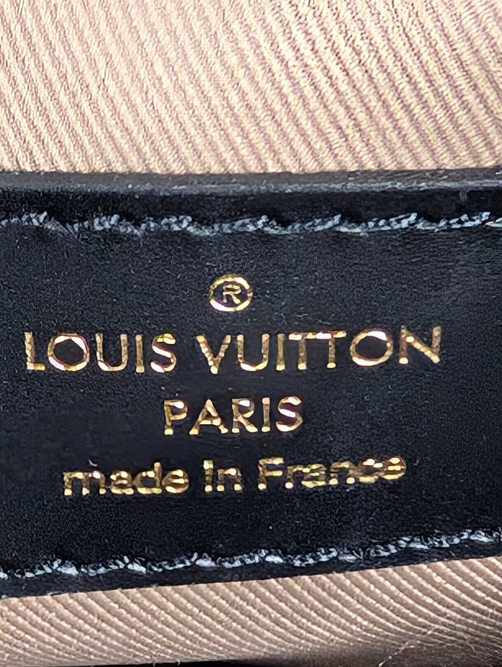 Louis Vuitton Cream NeoNoe MM Bucket Bag