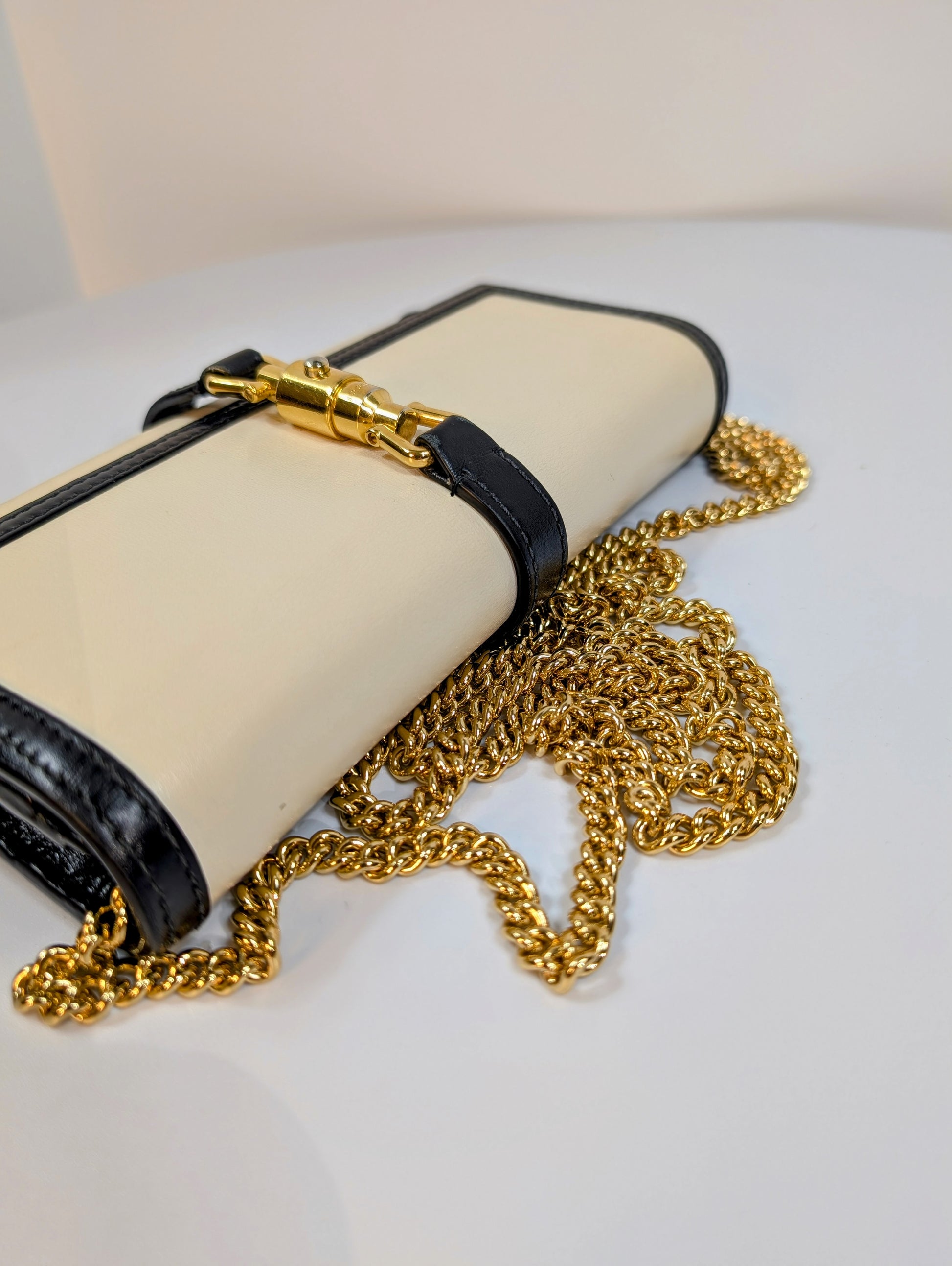 Gucci Cream Jackie 1961 Wallet on Chain with Gold Hardware