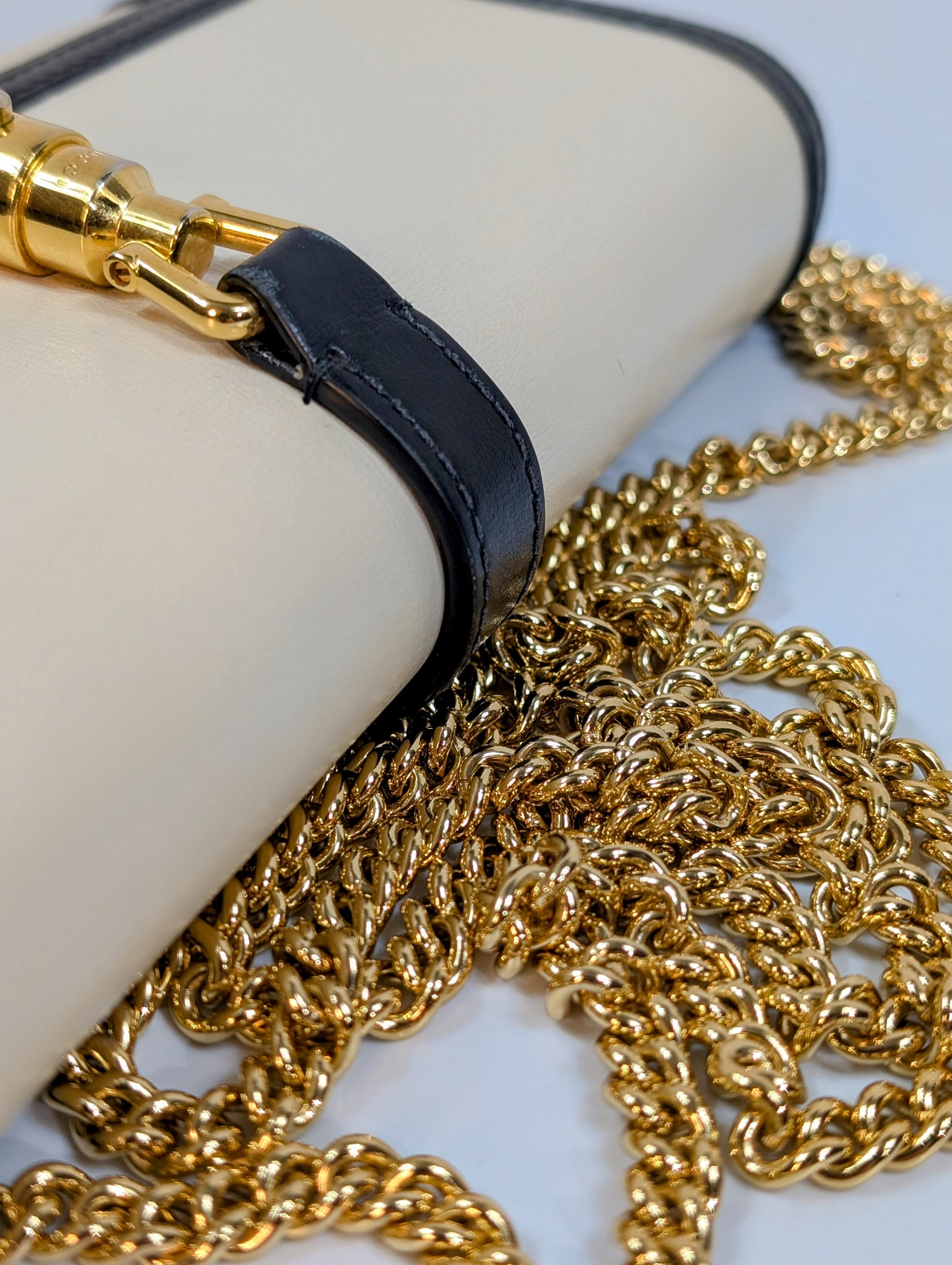 Gucci Cream Jackie 1961 Wallet on Chain with Gold Hardware