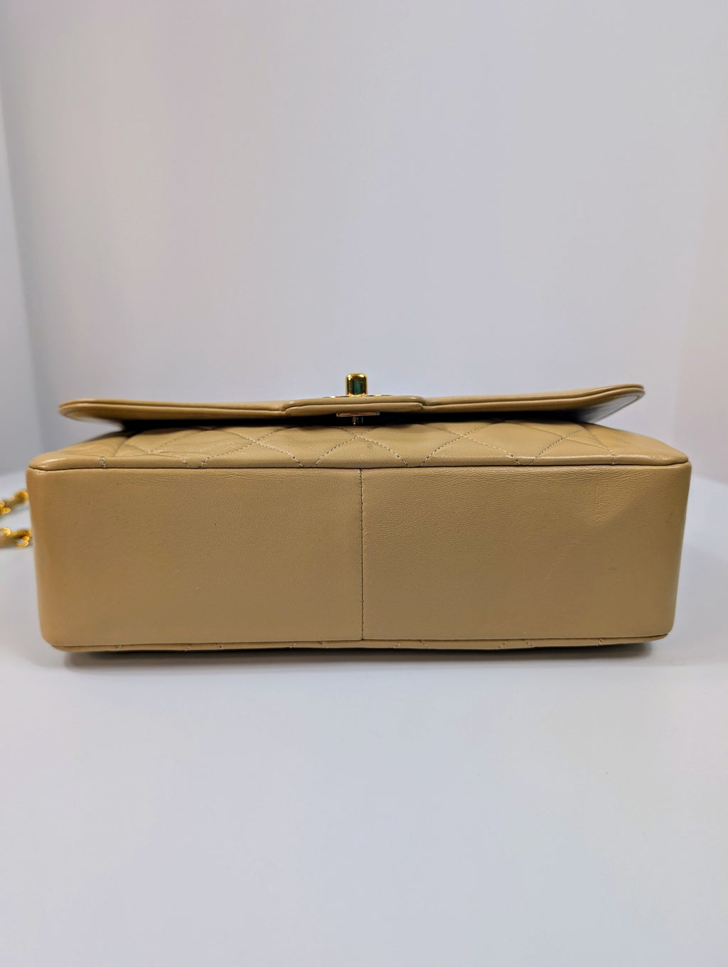 Chanel Vintage (1 series) Beige Classic Early Diana Single Flap Bag