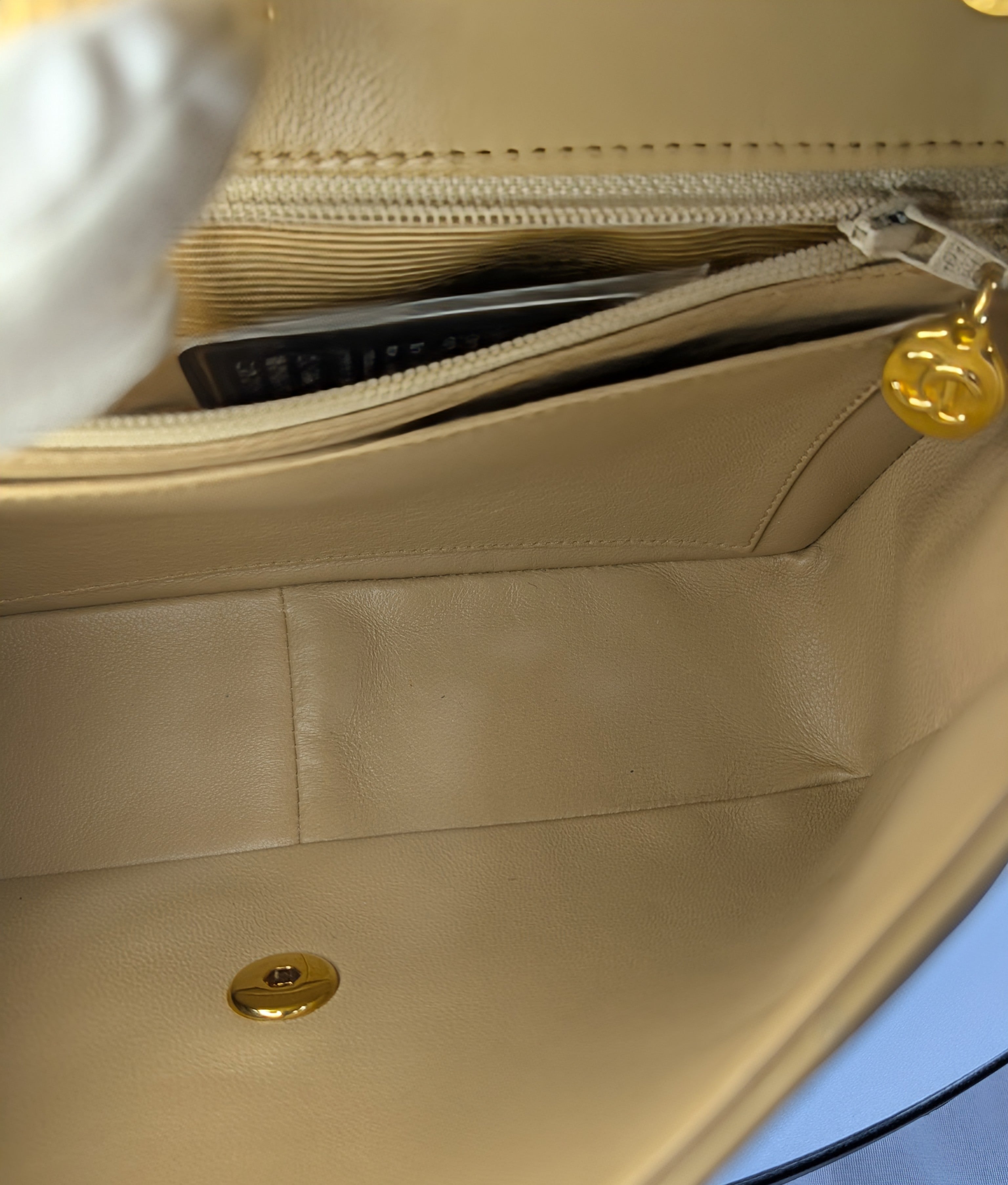 Chanel Vintage (1 series) Beige Classic Early Diana Single Flap Bag