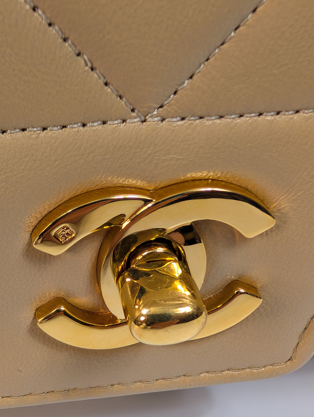 Chanel Vintage (1 series) Beige Classic Early Diana Single Flap Bag