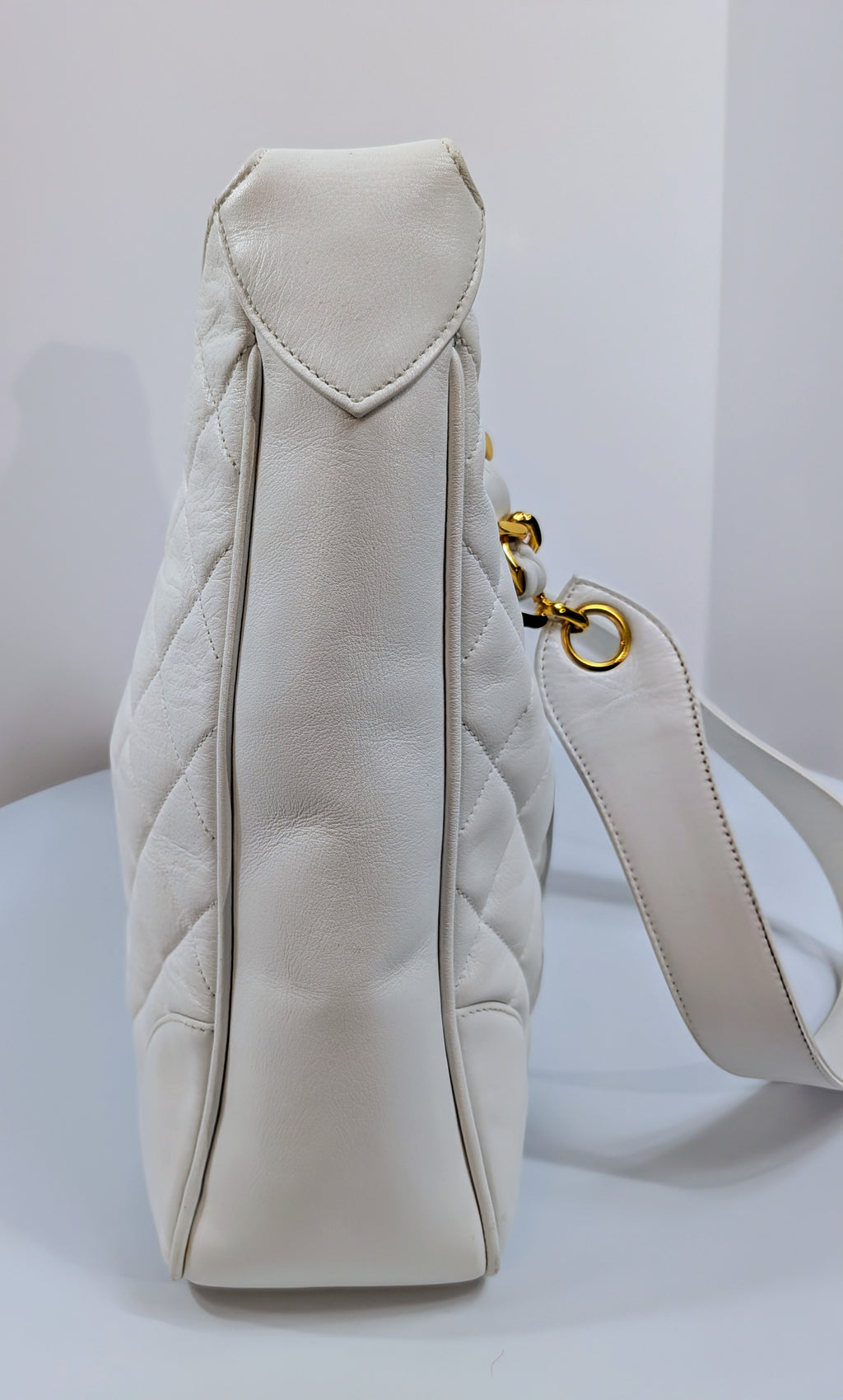 Chanel Rare Vintage White Quilted Lambskin Large Hobo Tote 24k GHW