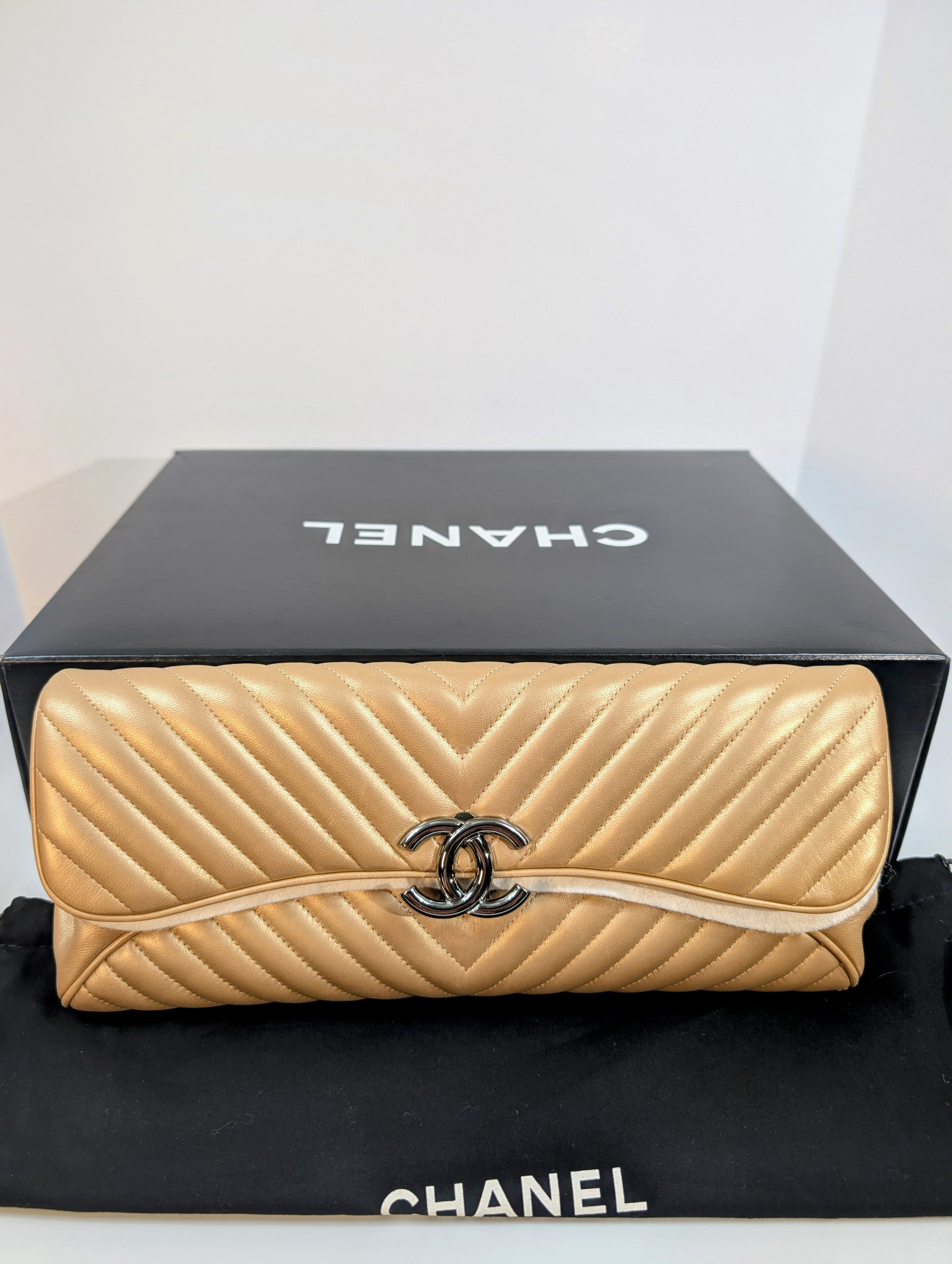 Chanel Rose Gold Classic Chevron Clutch with Chain