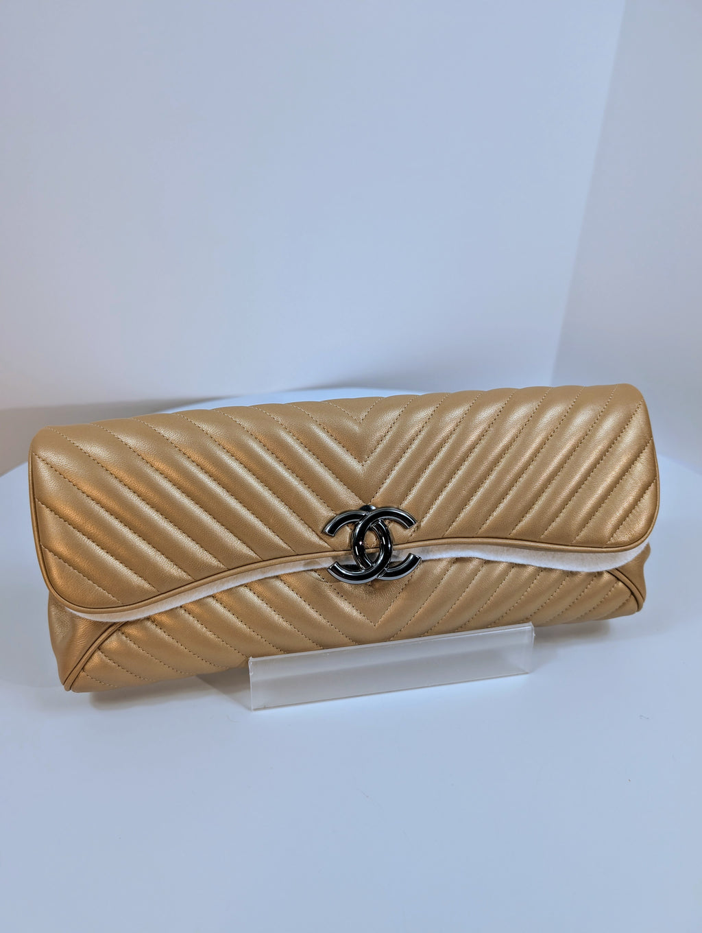 Chanel Rose Gold Classic Chevron Clutch with Chain