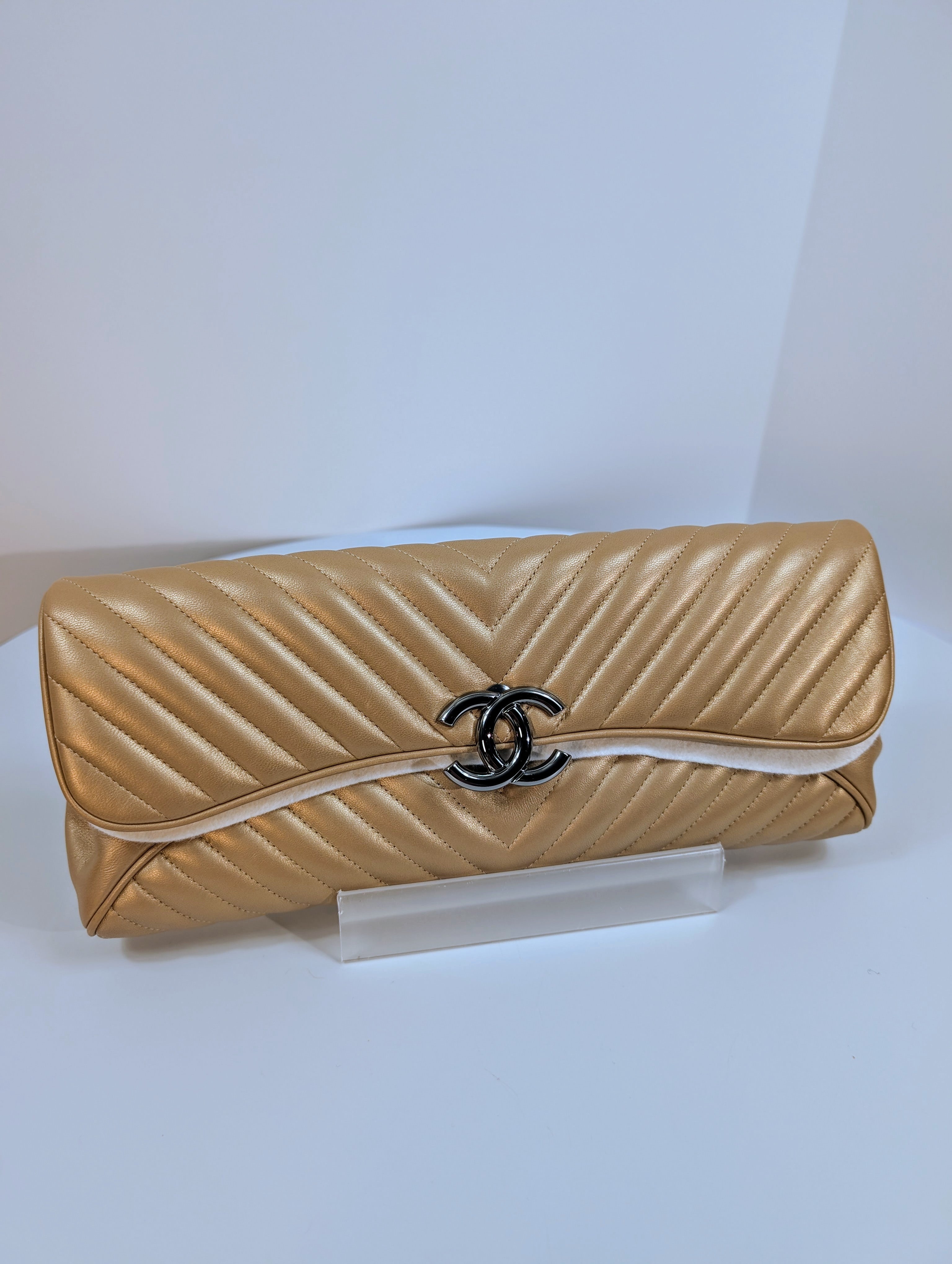 Chanel Rose Gold Classic Chevron Clutch with Chain