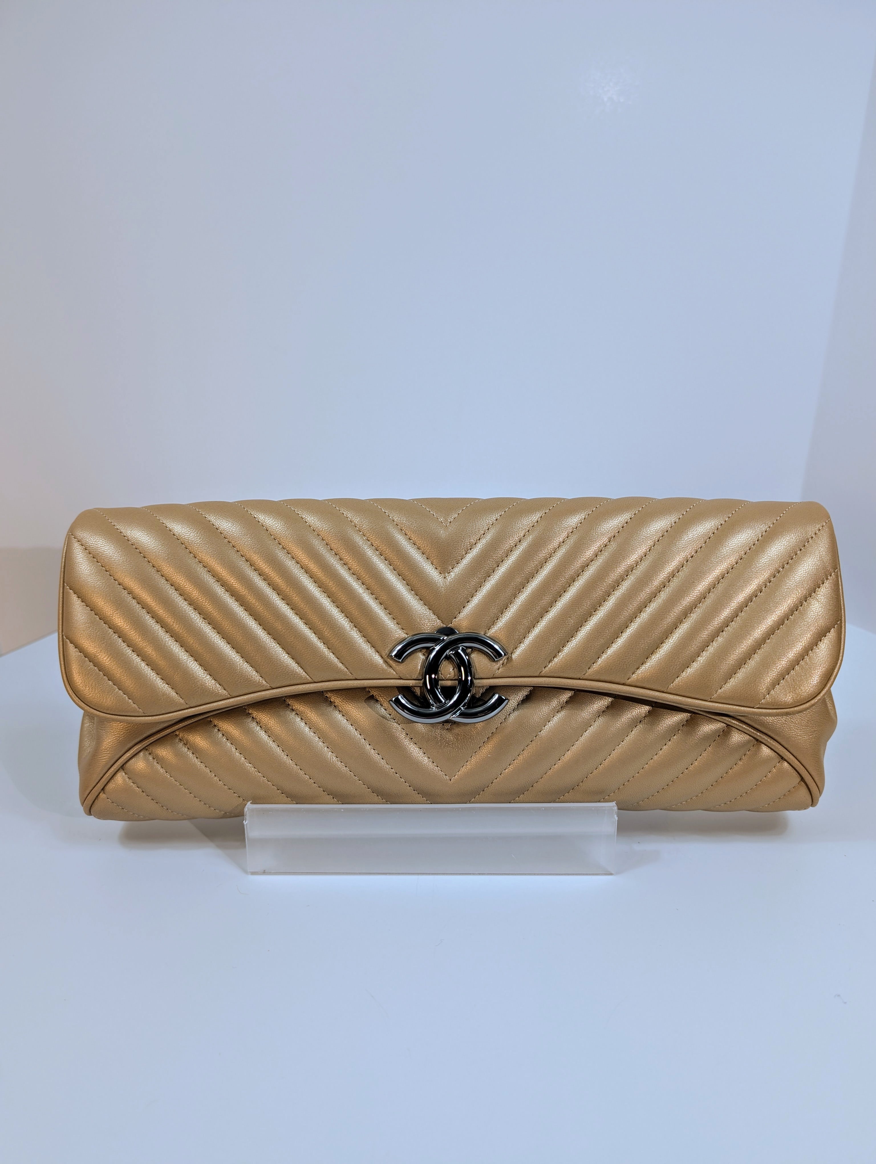 Chanel Rose Gold Classic Chevron Clutch with Chain