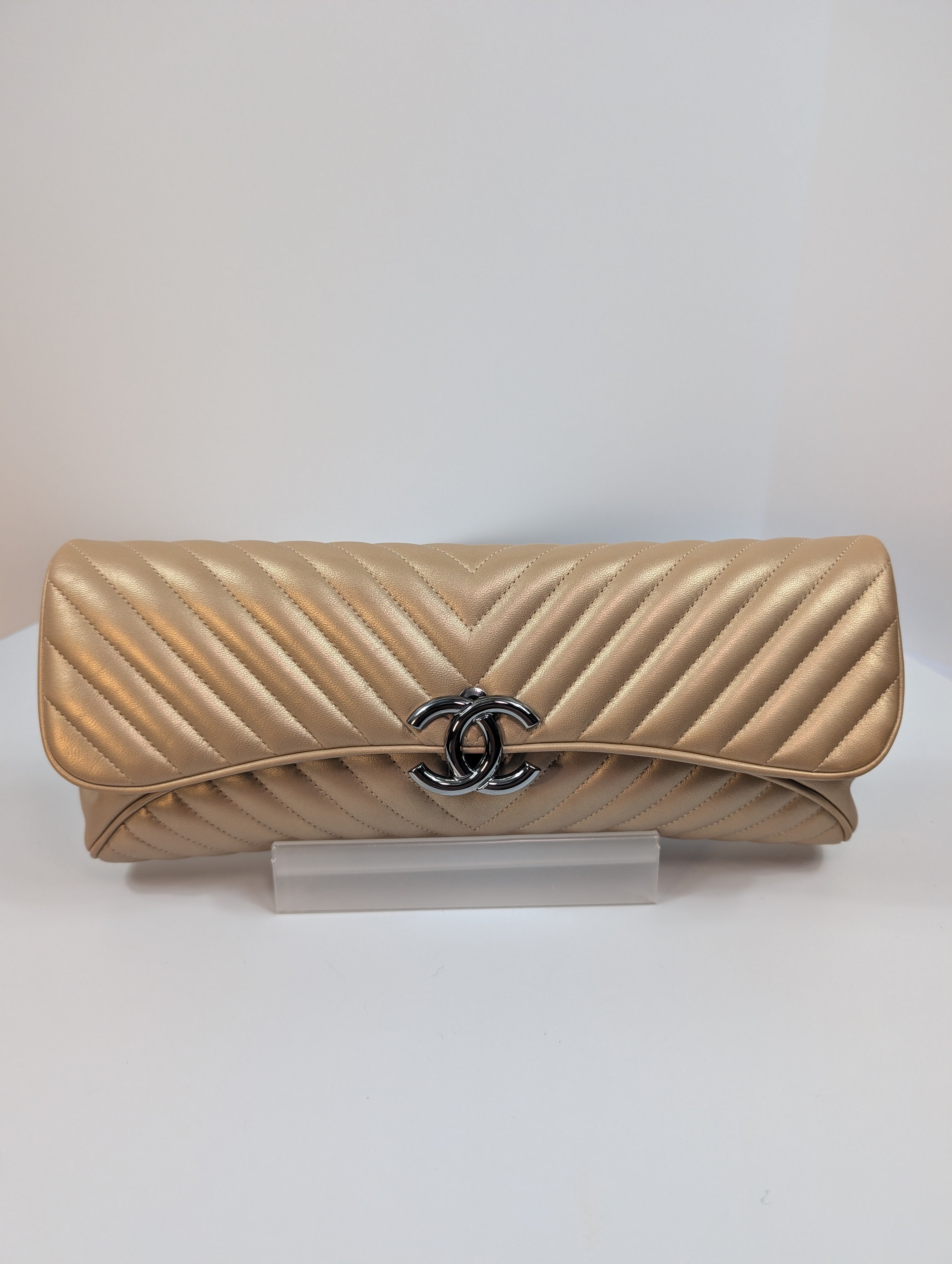 Chanel Rose Gold Classic Chevron Clutch with Chain