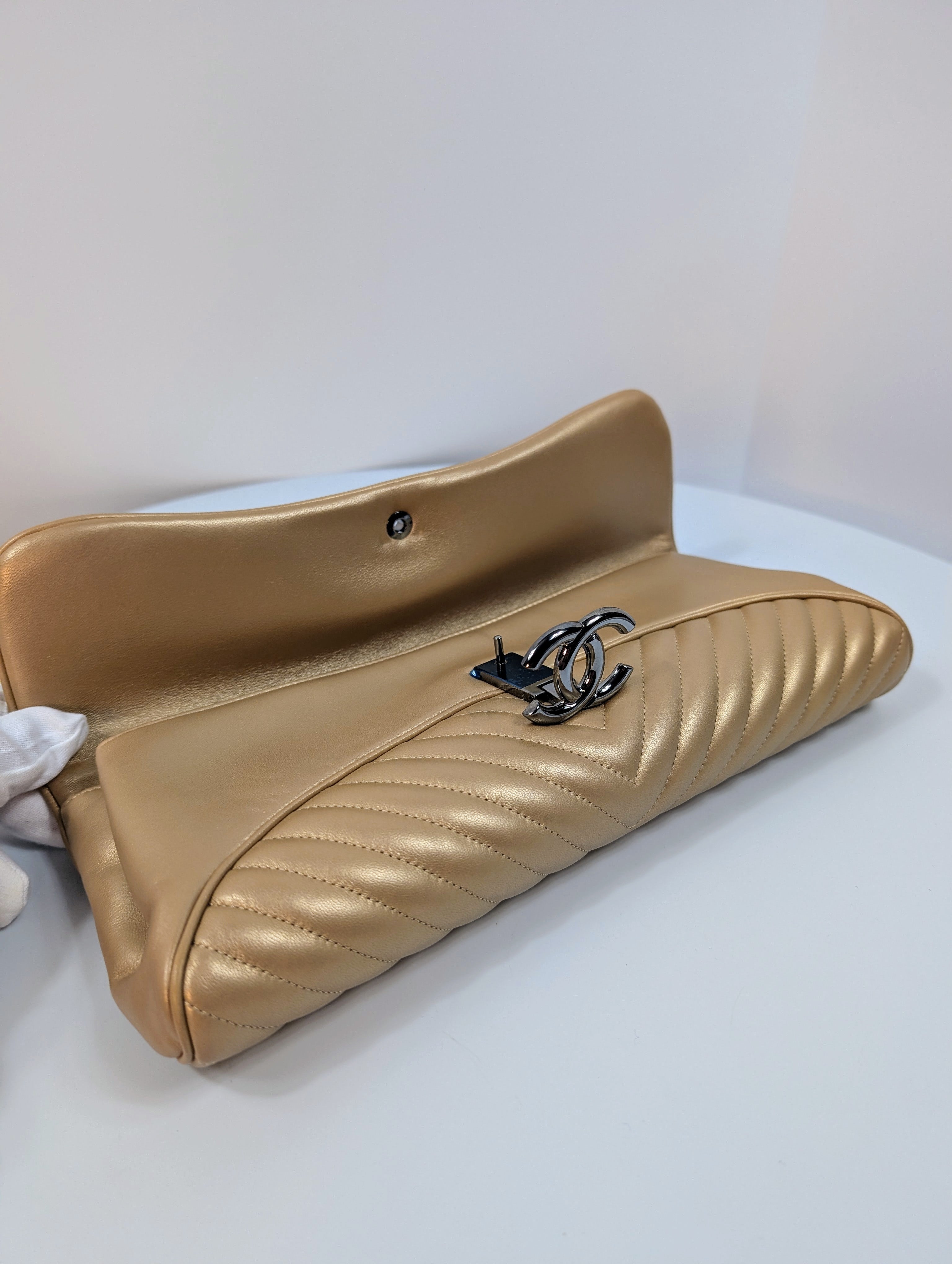 Chanel Rose Gold Classic Chevron Clutch with Chain