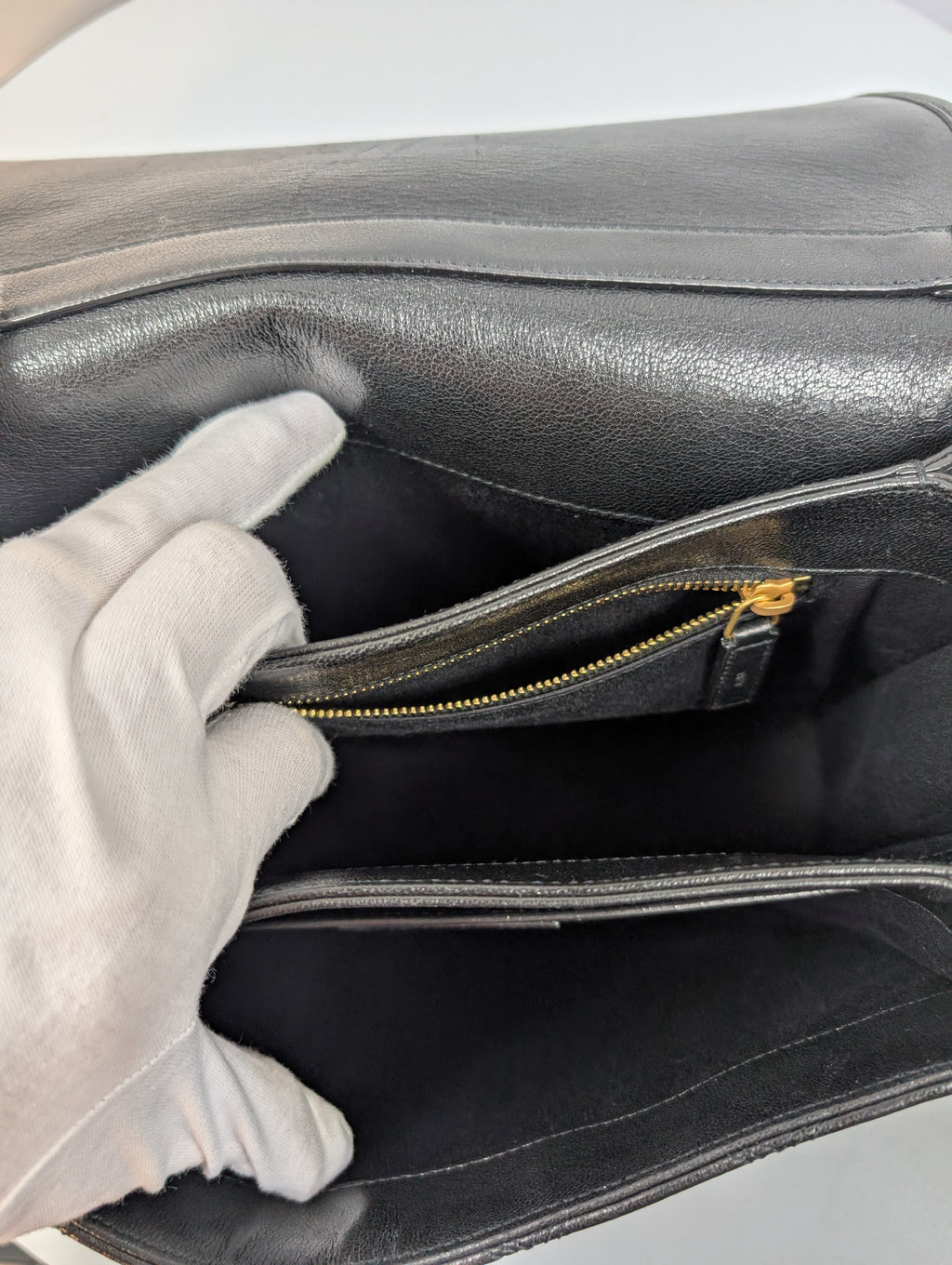 Saint Laurent YSL Black Quilted Leather Niki Shoulder Bag