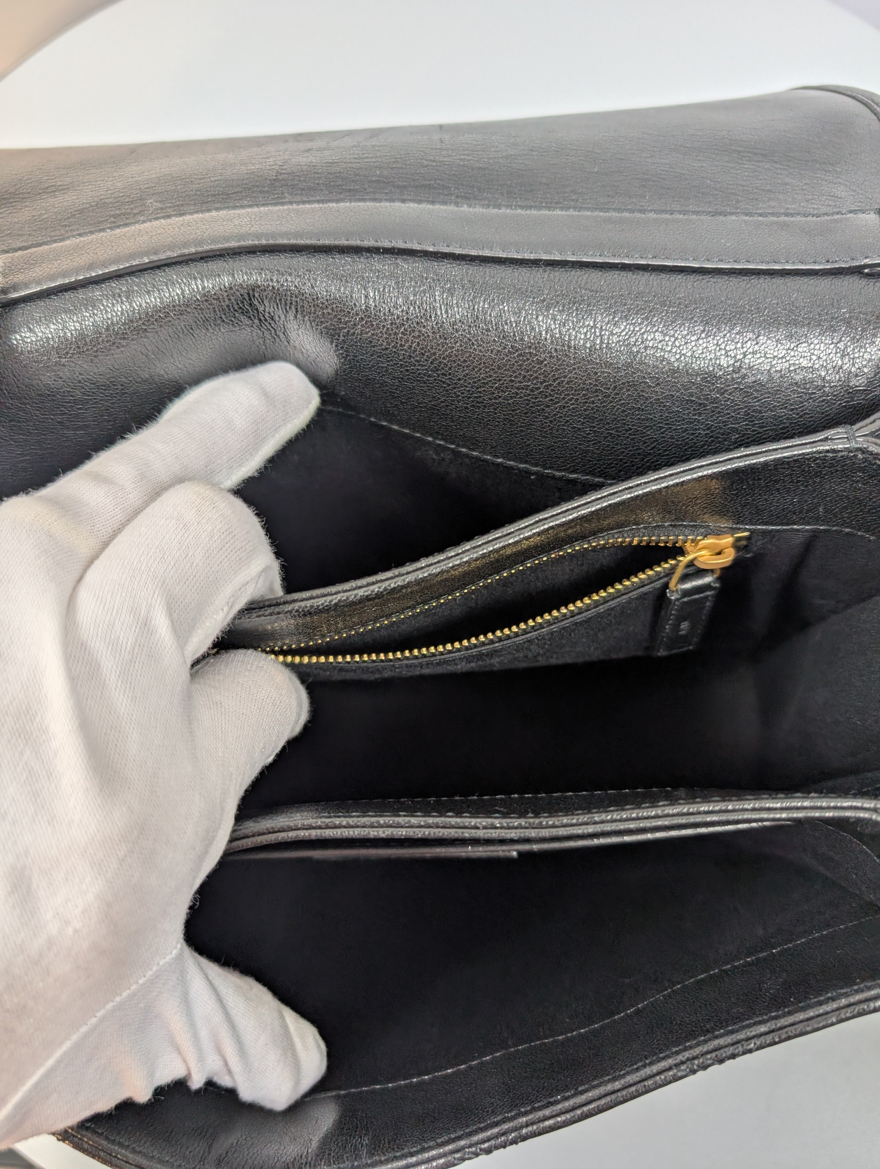 Saint Laurent YSL Black Quilted Leather Niki Shoulder Bag