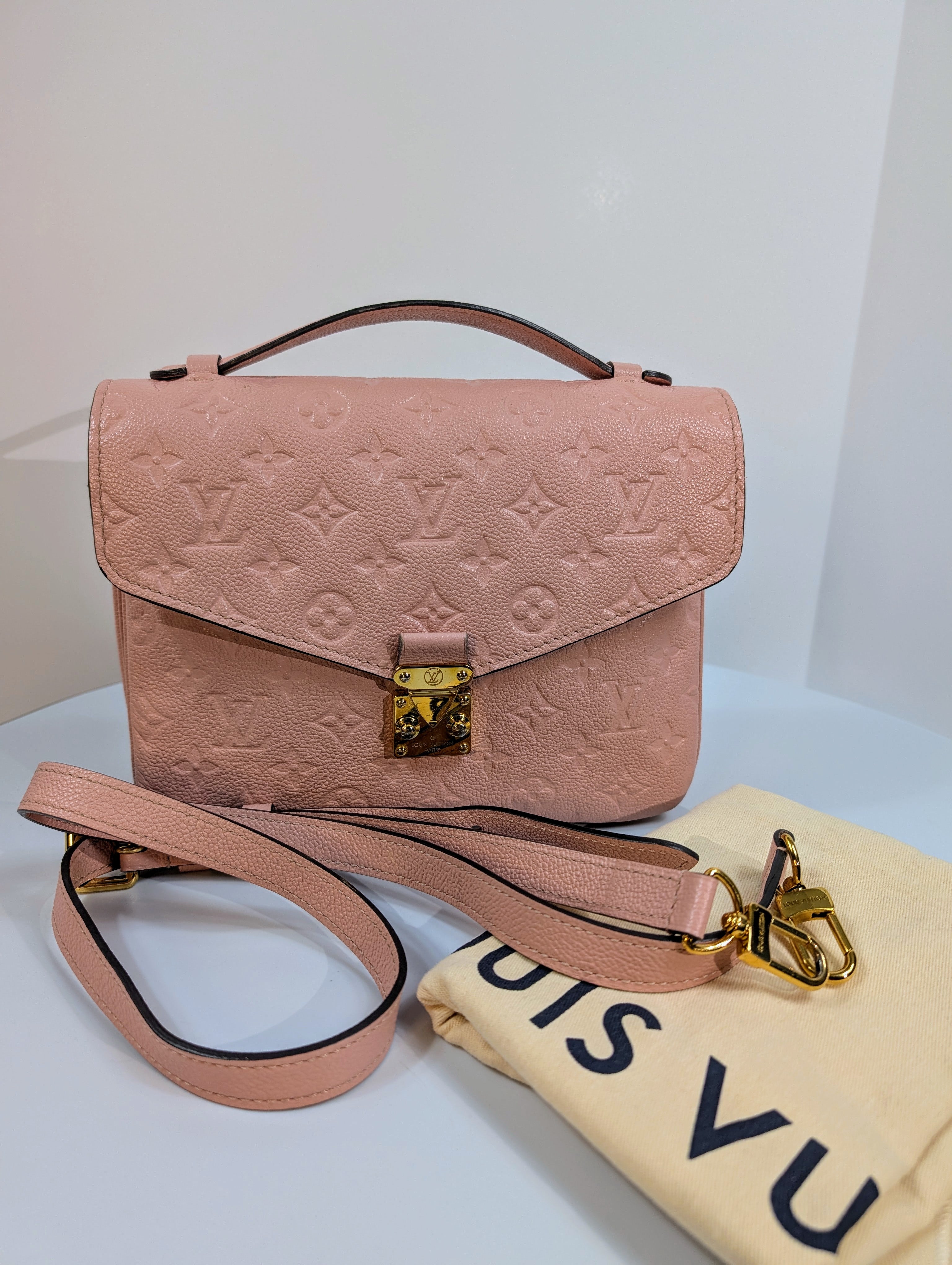 Louis Vuitton Rose Pink Monogram Pochette Métis Handbag