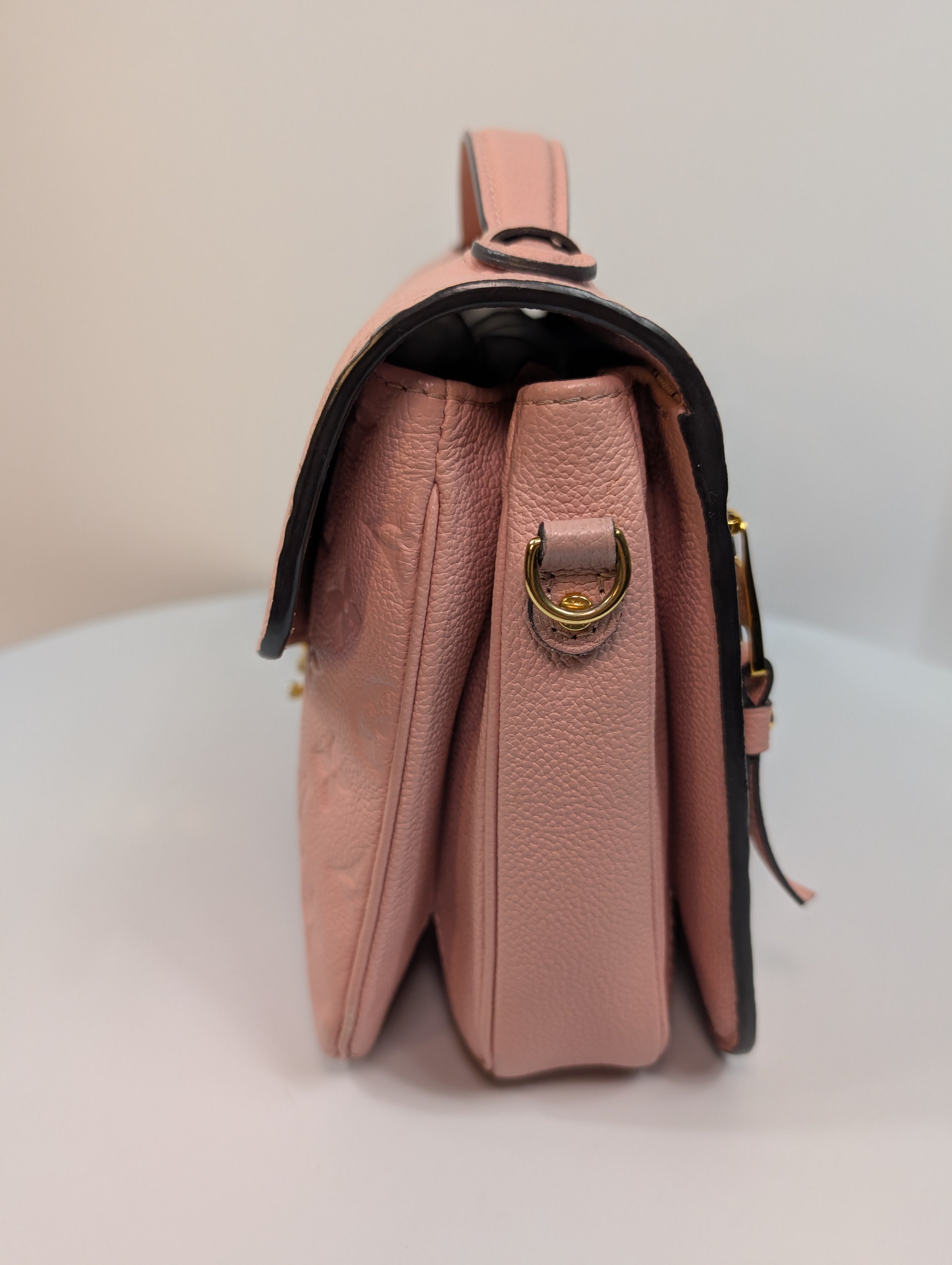 Louis Vuitton Rose Pink Monogram Pochette Métis Handbag