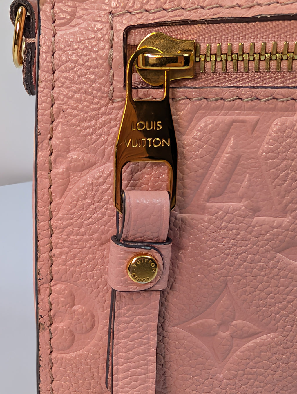 Louis Vuitton Rose Pink Monogram Pochette Métis Handbag