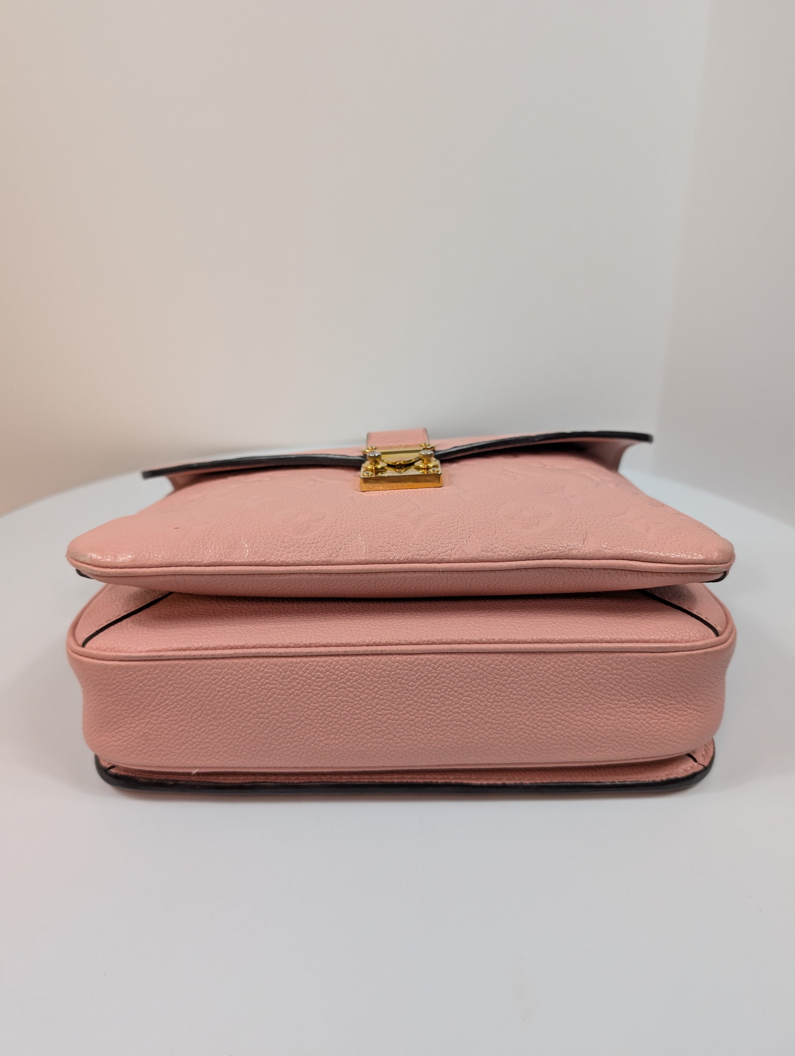 Louis Vuitton Rose Pink Monogram Pochette Métis Handbag