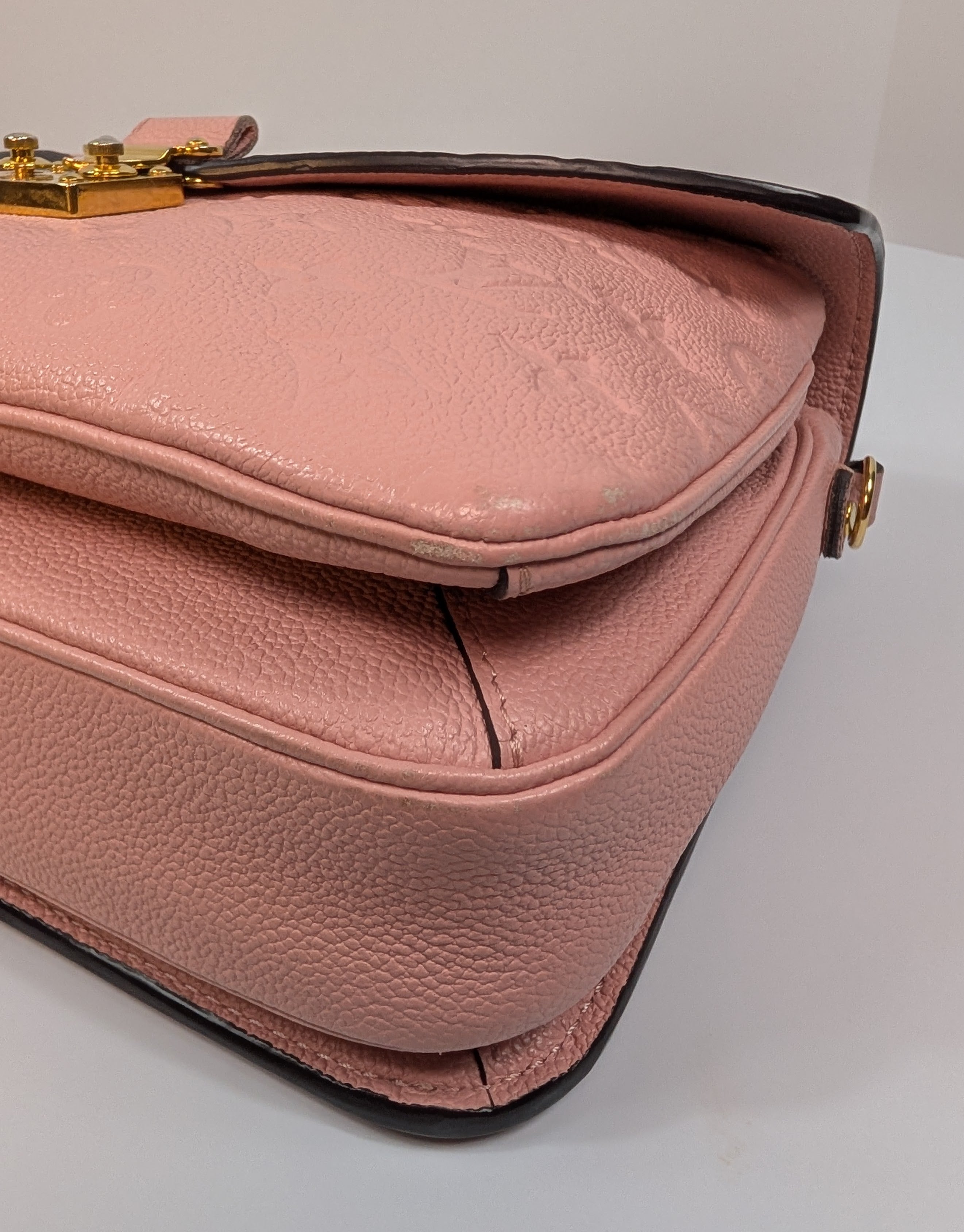 Louis Vuitton Rose Pink Monogram Pochette Métis Handbag