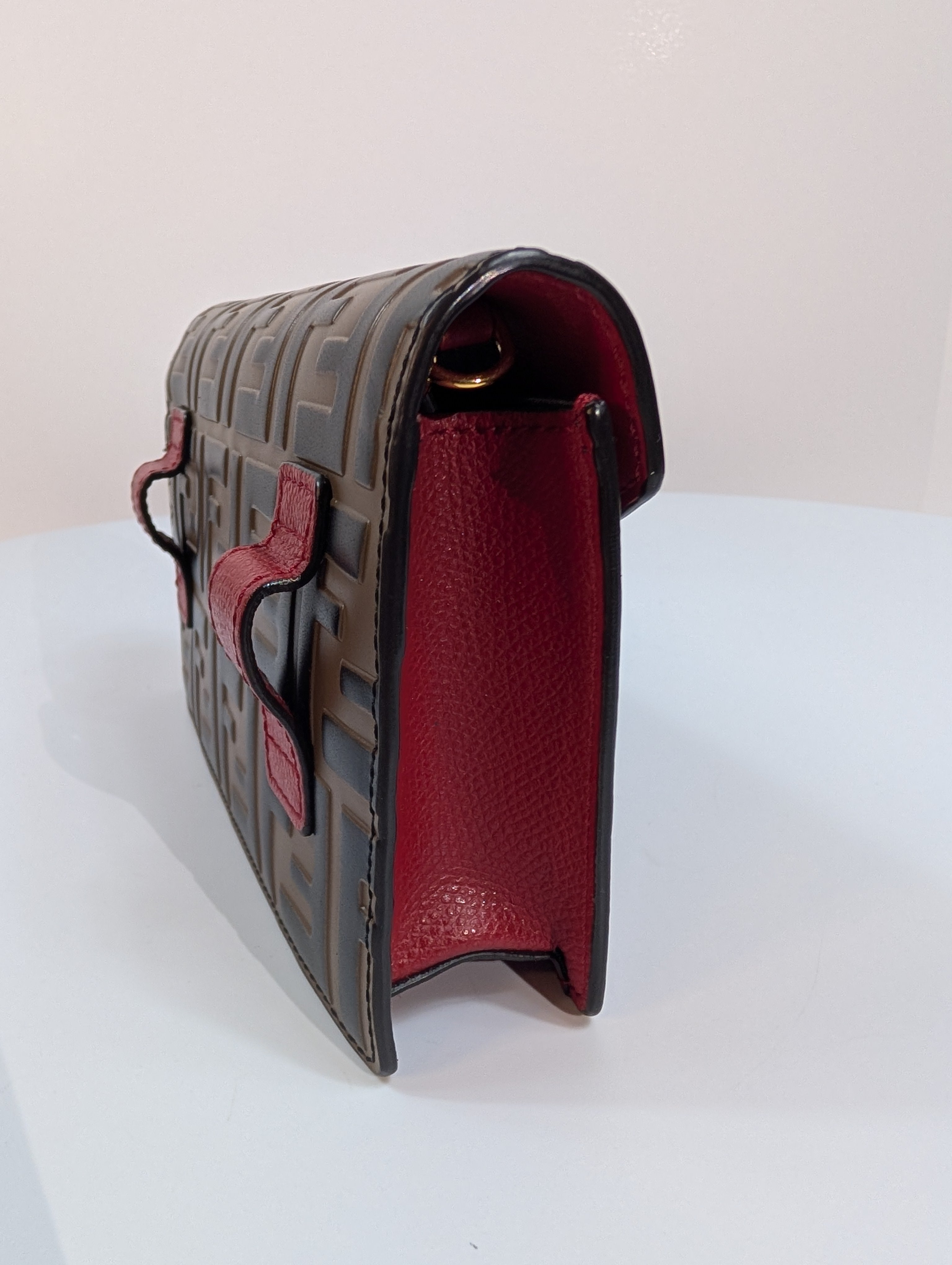 Fendi Red Continental Wallet on Chain (WOC) with Removable Card Holder