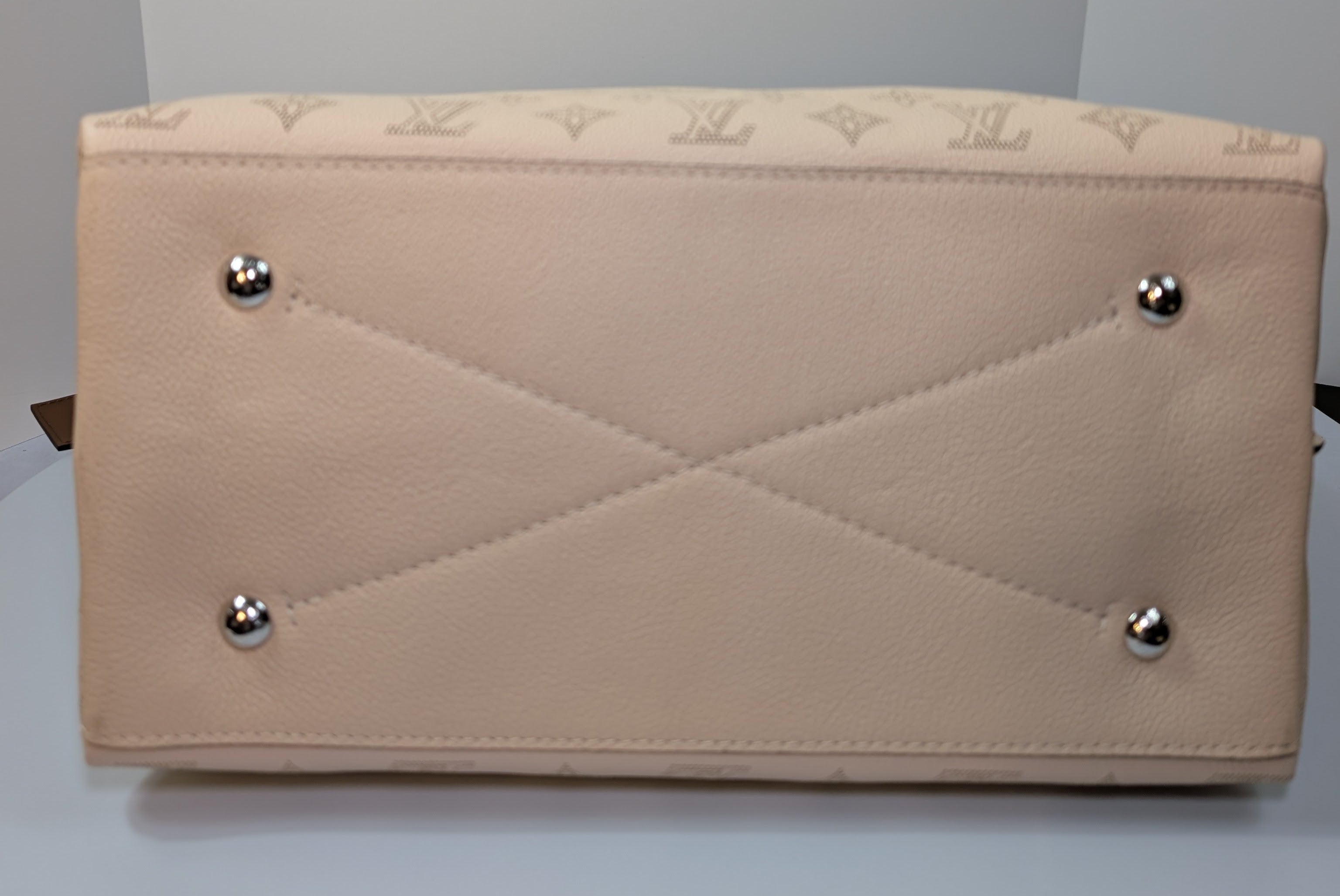 Louis Vuitton Cream Perforated Leather Mahina Babylon GM Hobo Bag