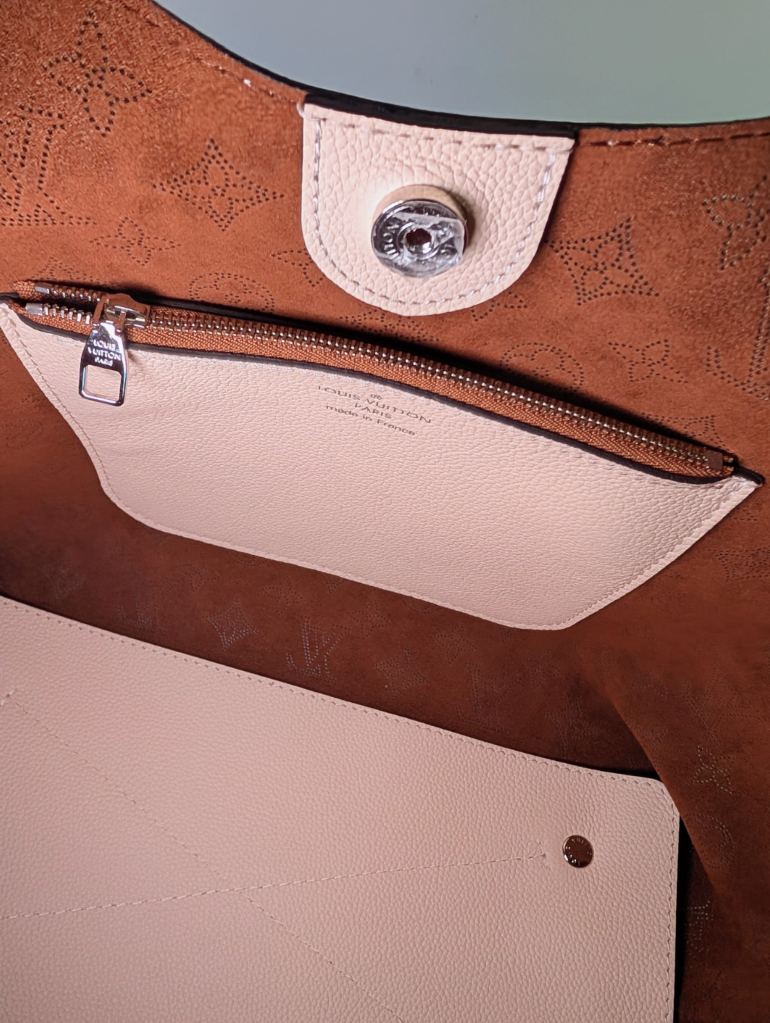 Louis Vuitton Cream Perforated Leather Mahina Babylon GM Hobo Bag