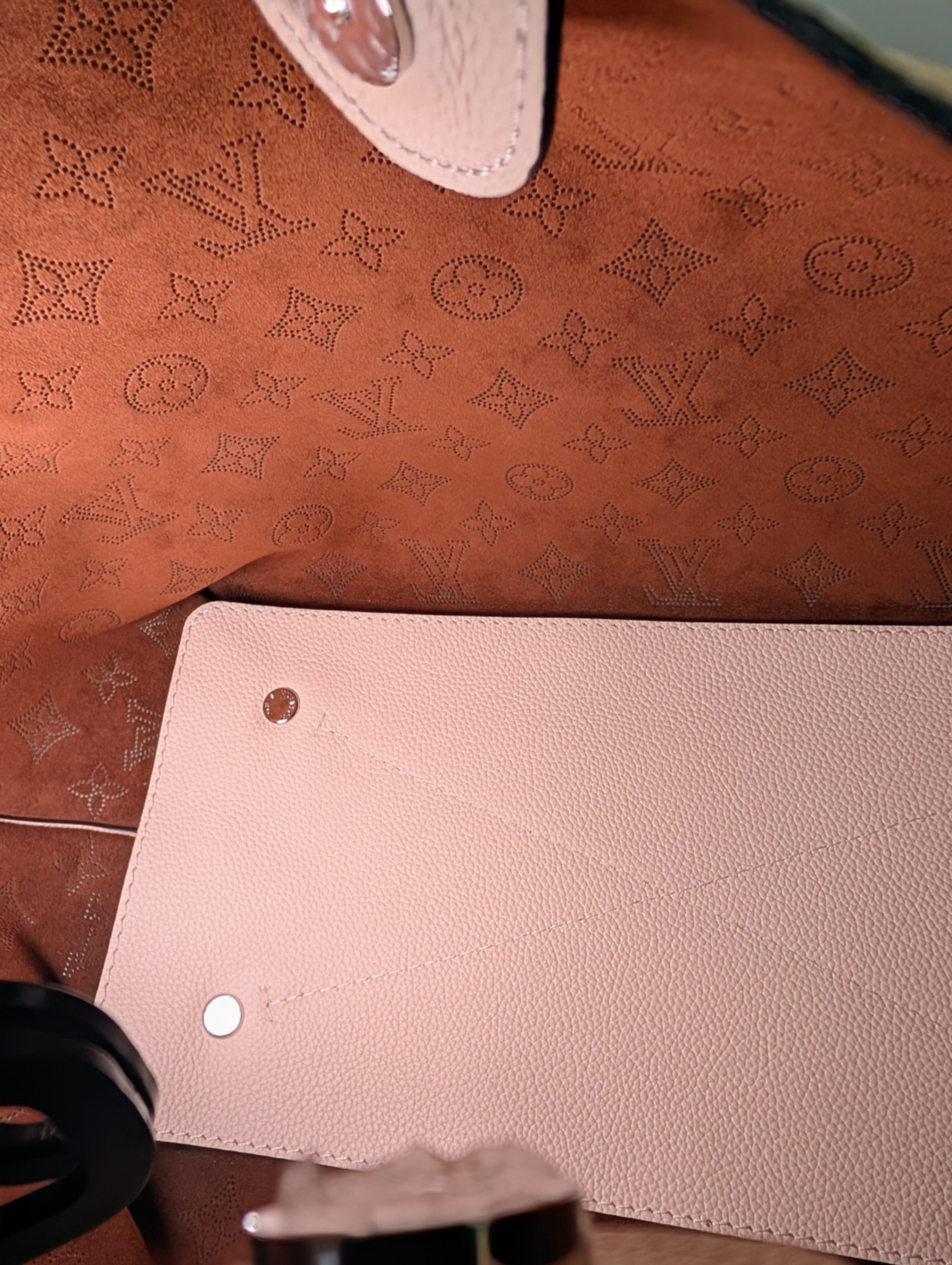 Louis Vuitton Cream Perforated Leather Mahina Babylon GM Hobo Bag