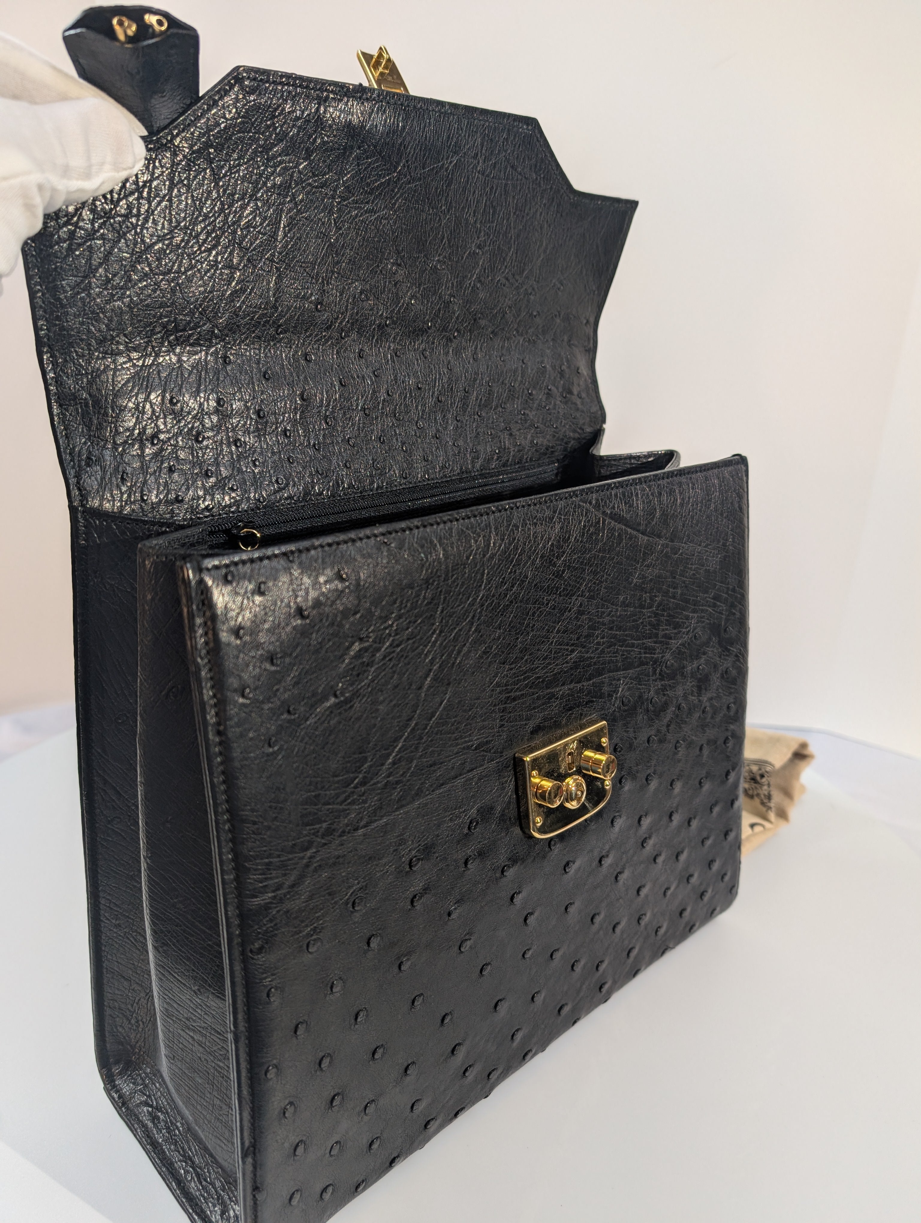 Gucci Rare Black Exotic Ostrich Leather Lady Lock Bag (Full Set)
