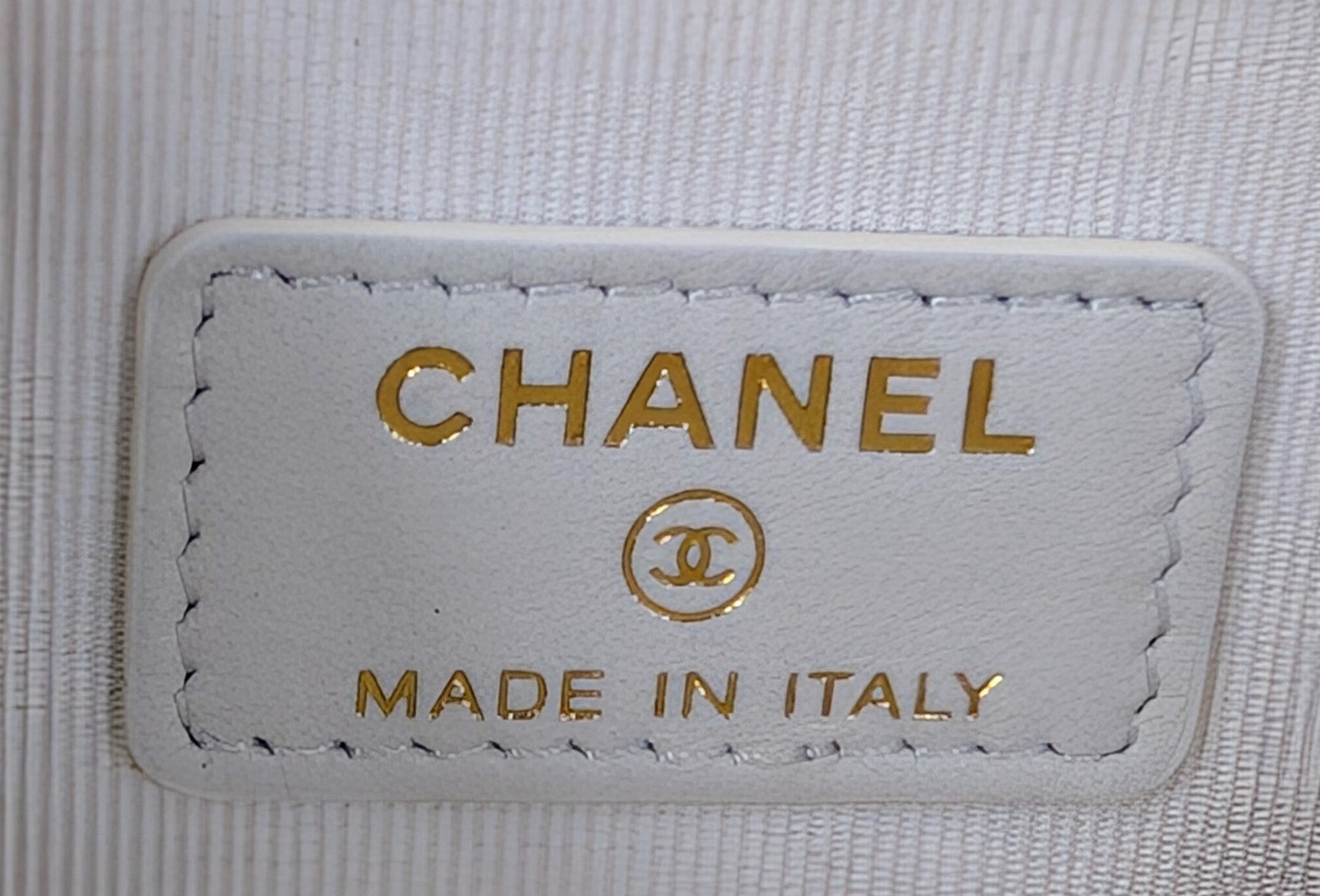 Chanel White Caviar Leather Mini Top Handle Vanity Case
