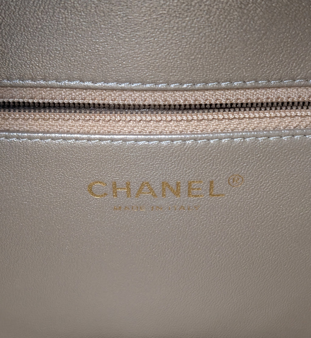 Chanel Rare Box Bag in Woven Rattan and Champaign Gold Leather