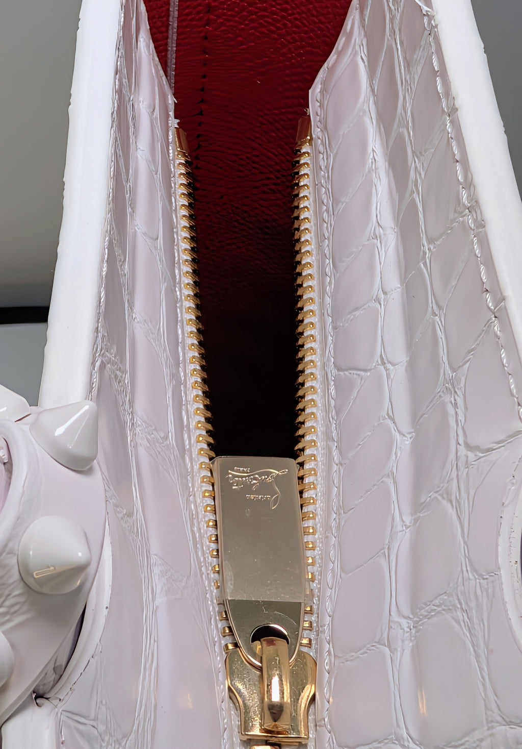 Christian Louboutin White Crocodile Embossed Leather Cabata Spikes Tote Bag