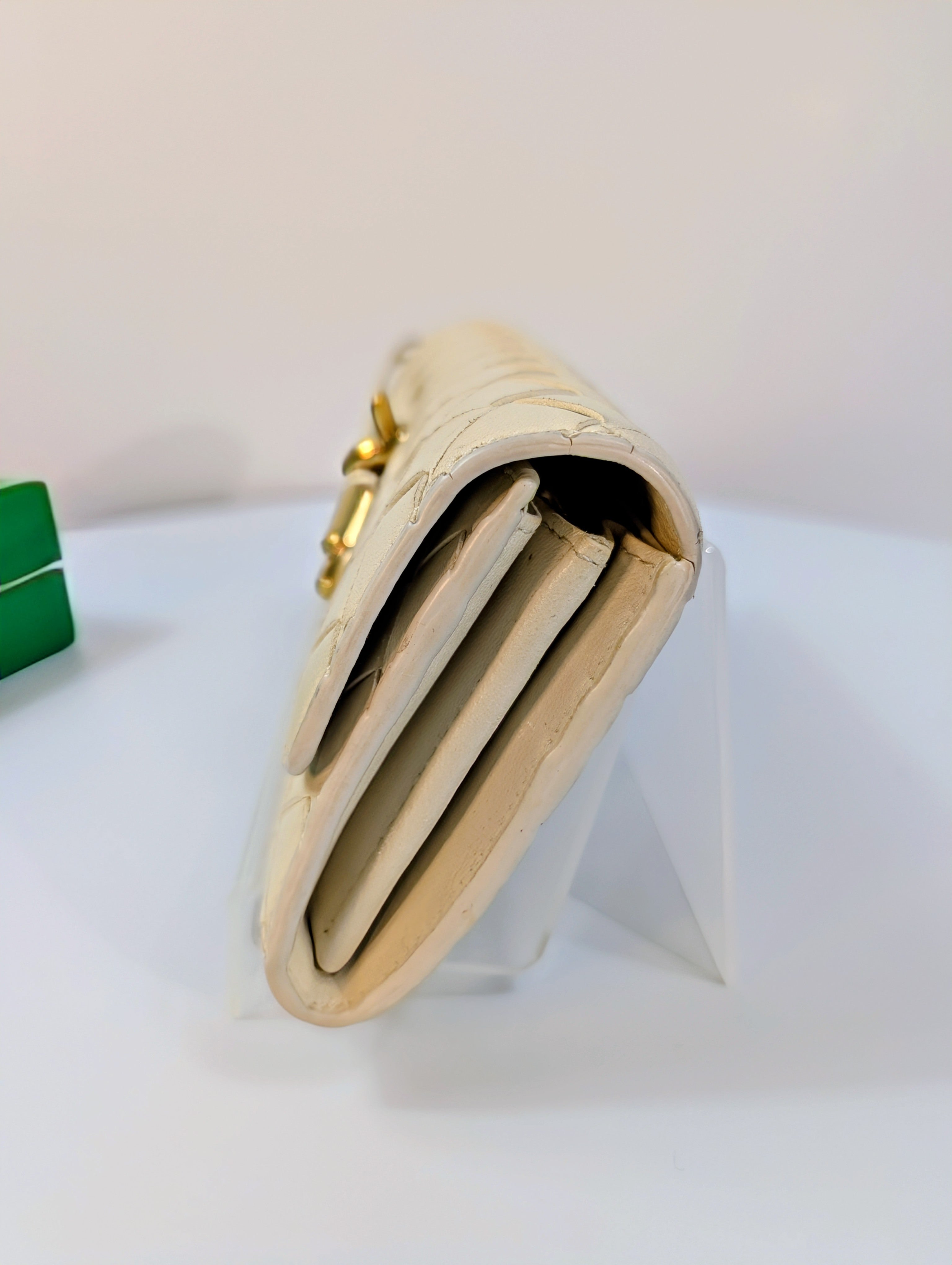 Bottega Veneta Cream Leather Intrecciato Knot Closure Flap Wallet