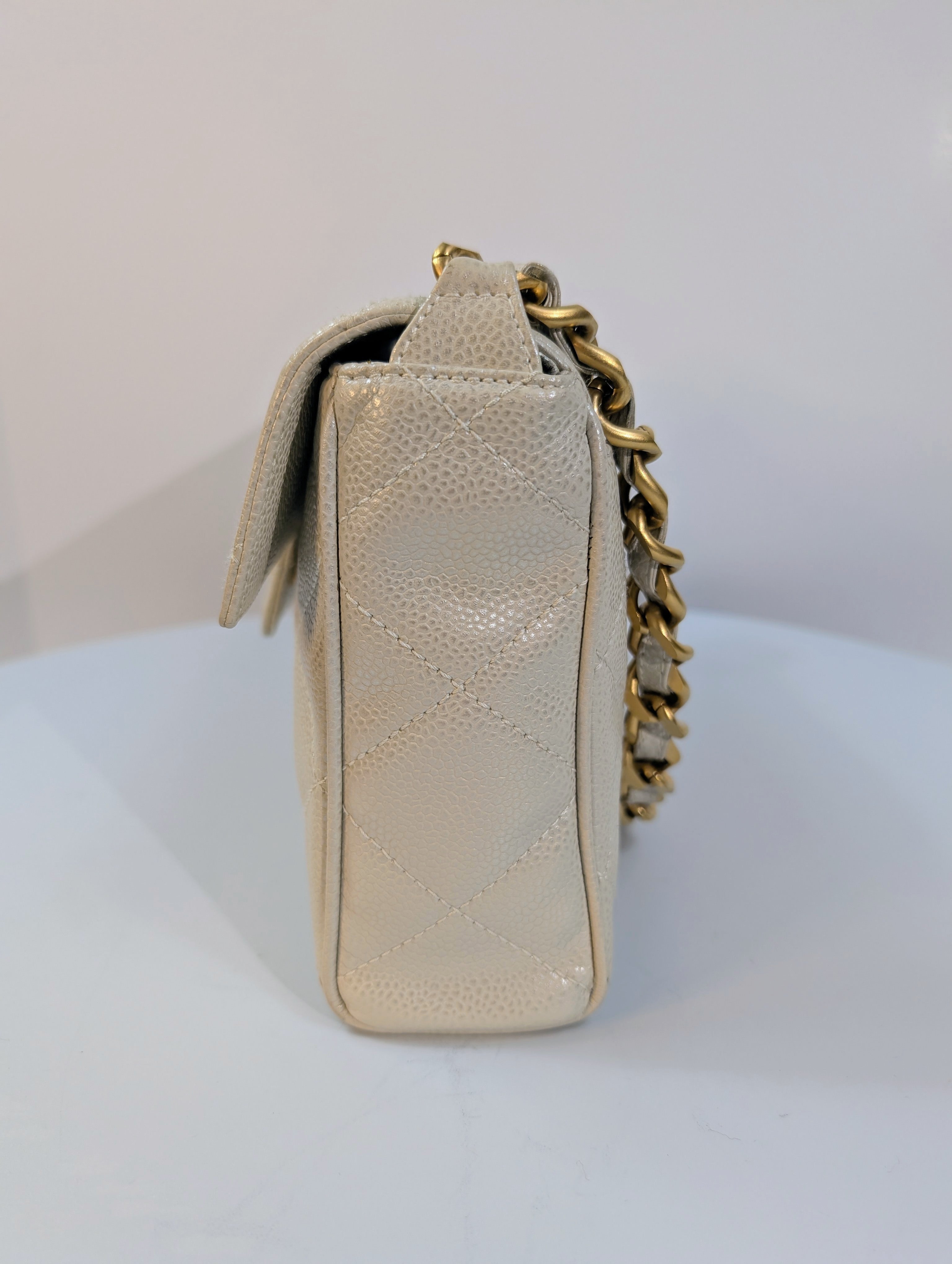 Chanel Vintage Classic Iridescent Pearl Caviar Medium Flap Bag