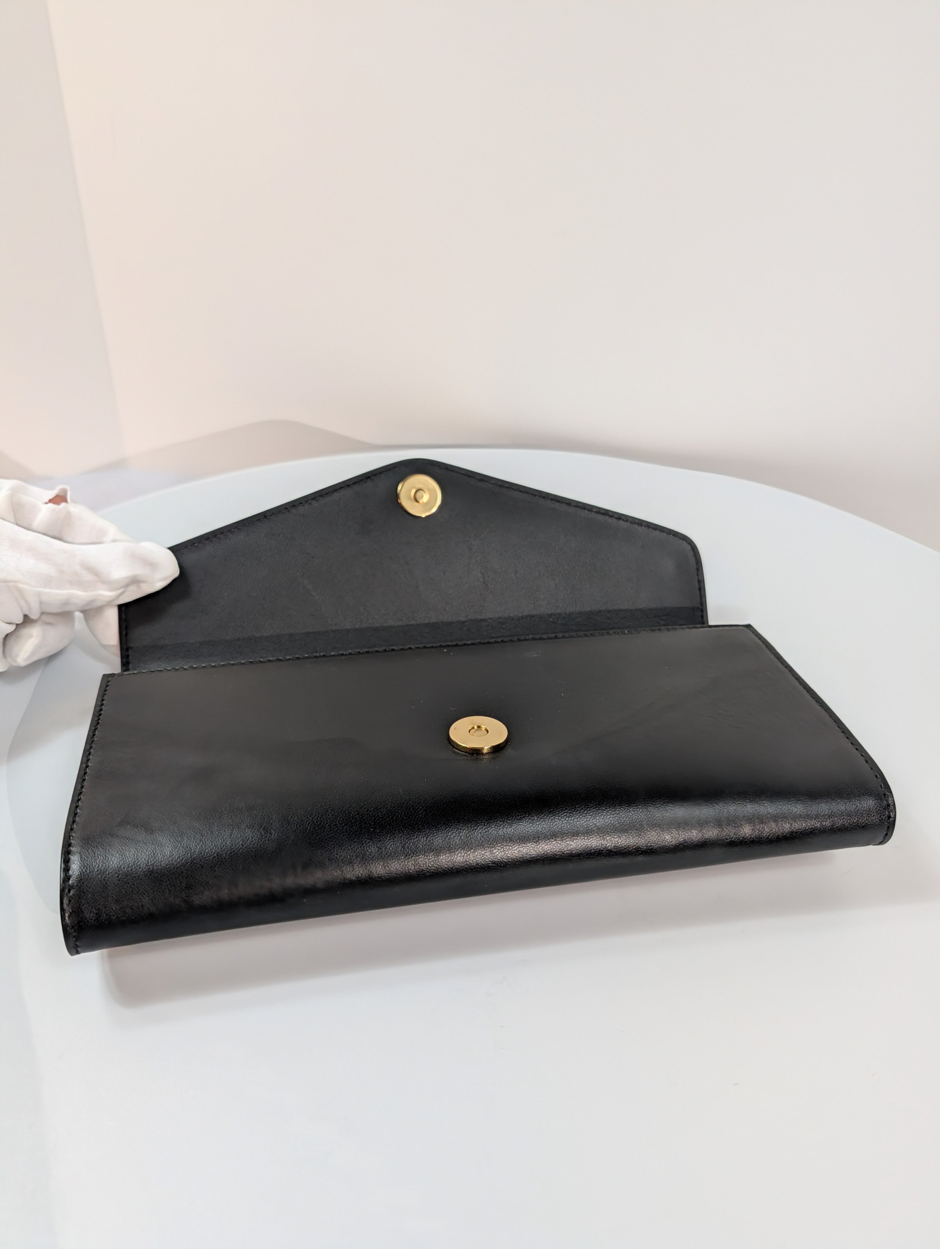 Gucci Black Rajah Broadway Smooth Leather Jeweled Tiger Head Clutch