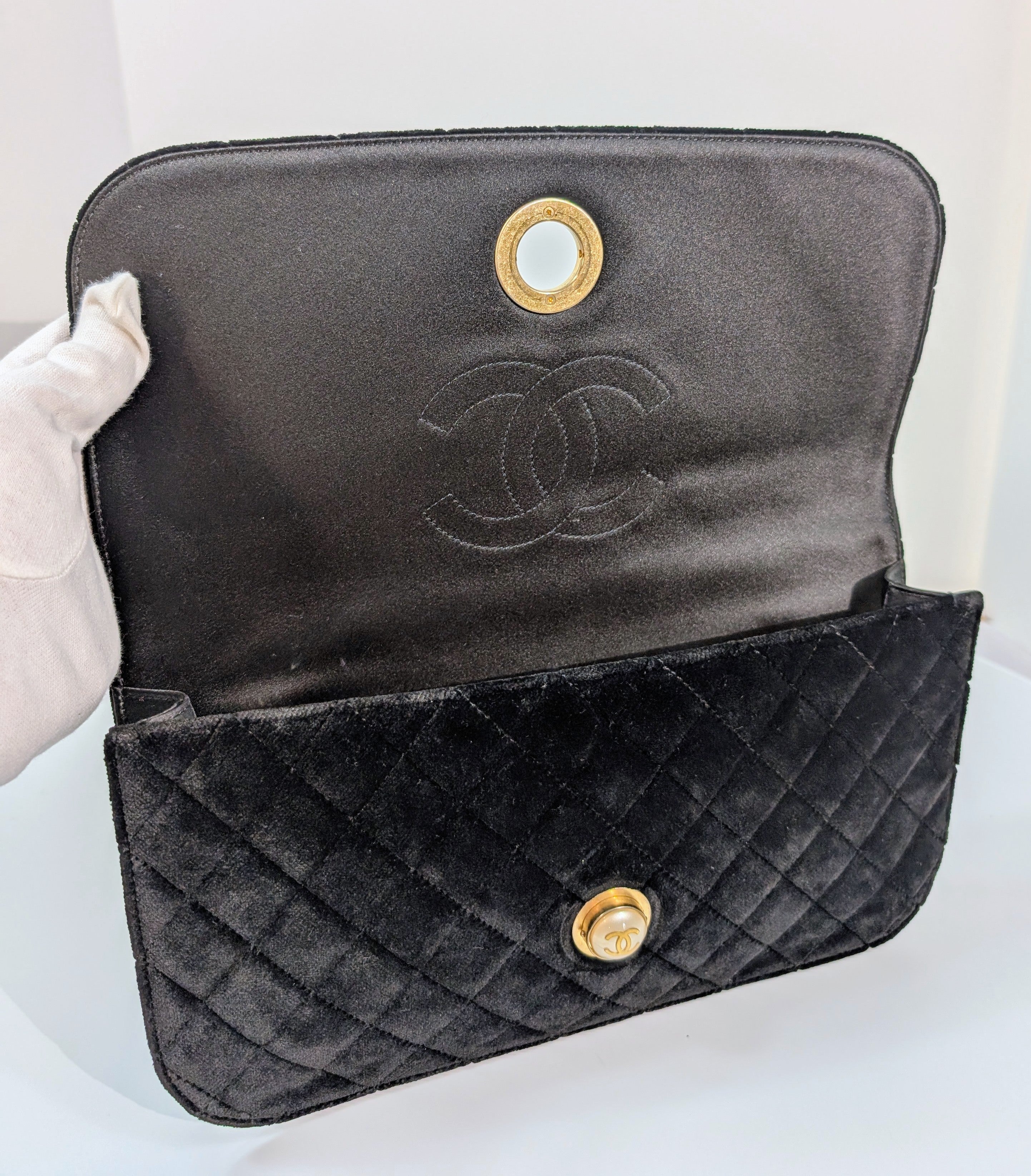 Chanel Paris Cosmopolite Black Velvet Quilted Flap Clutch with Pearl Button